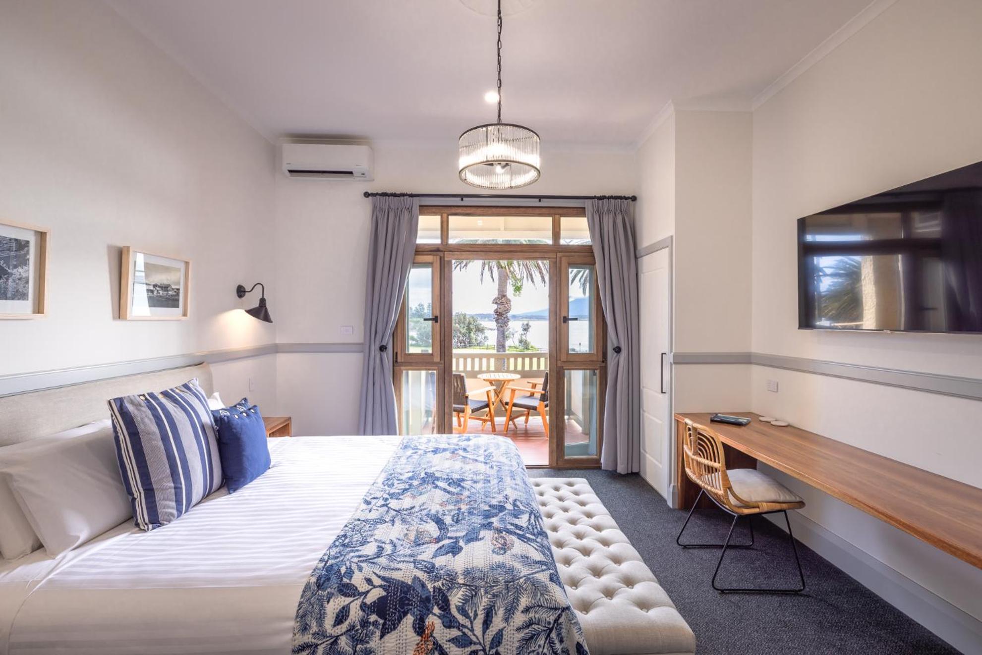 Ocean View King Suite (Hotel) photo 1
