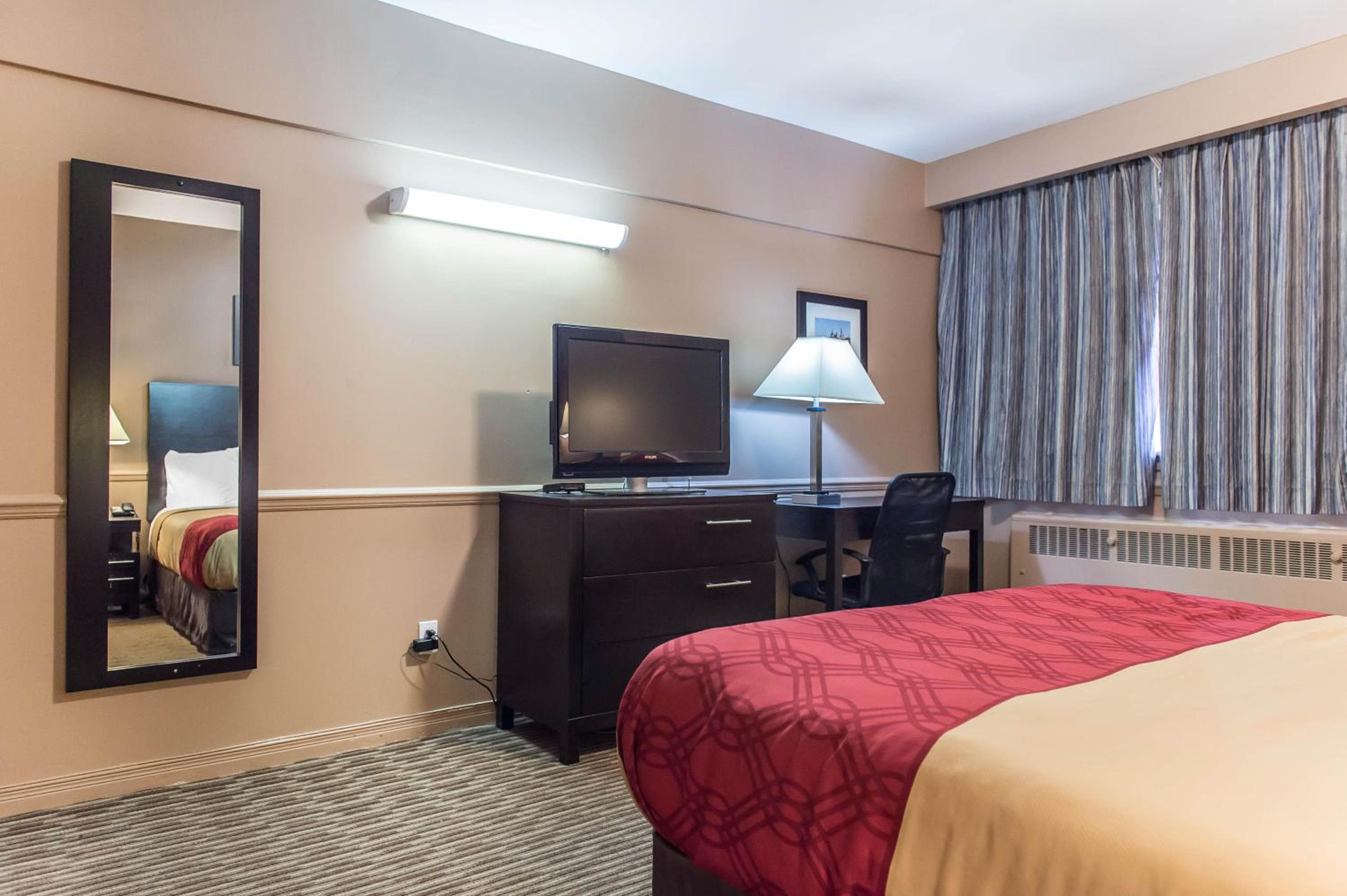 Standard Double Room - Non-Smoking - Photo 4
