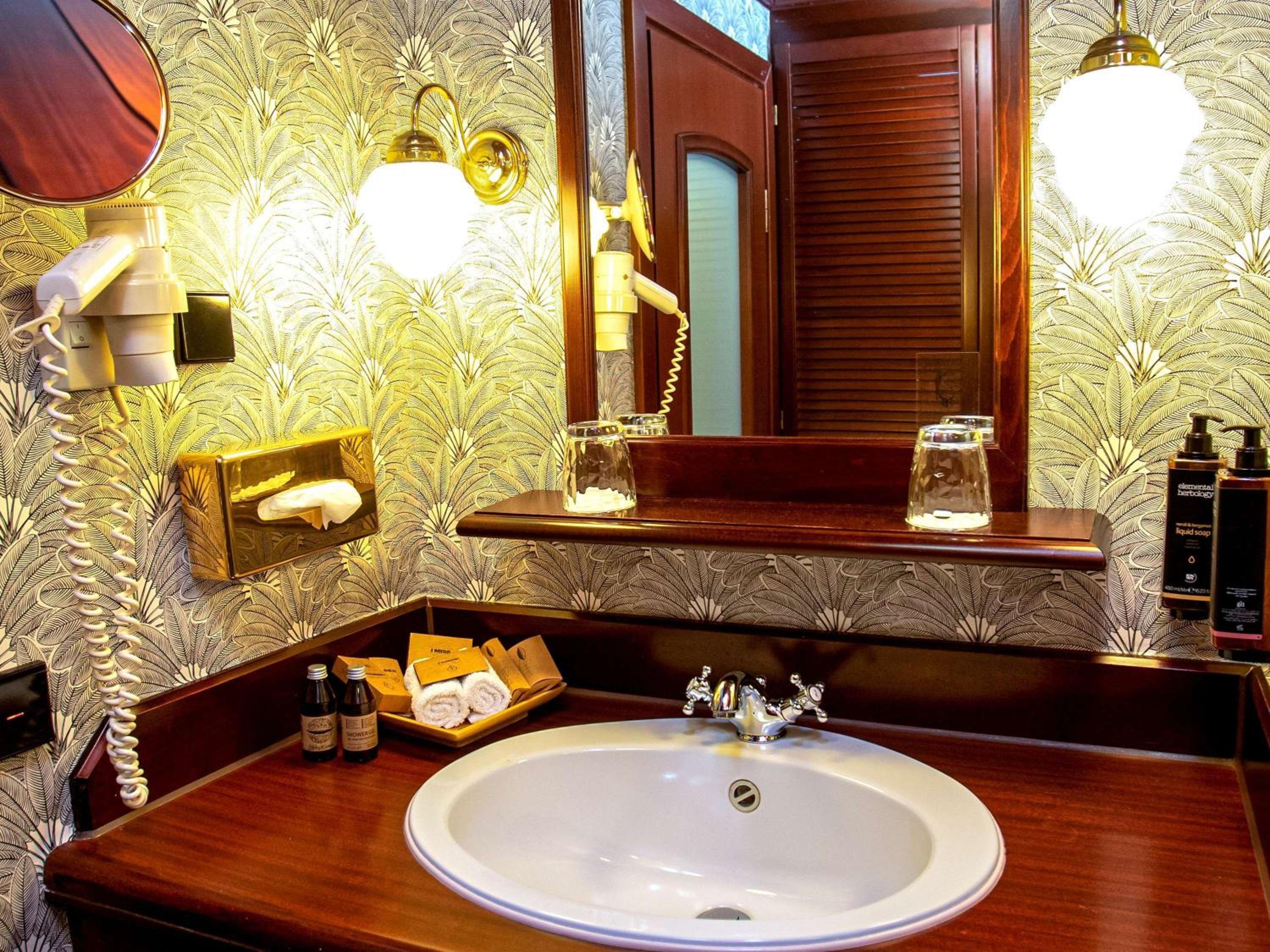 Executive Double Room - Photo 4