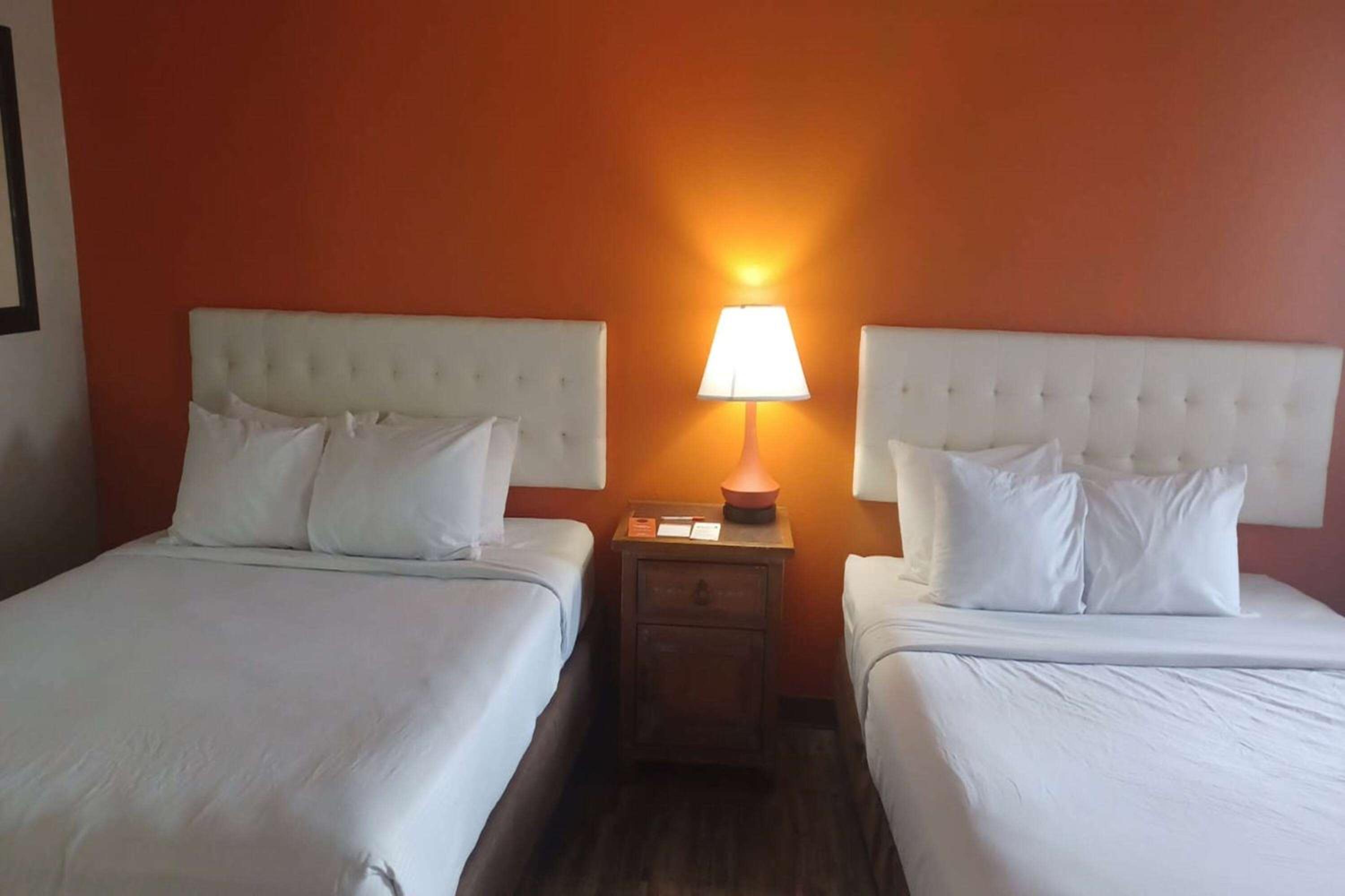 Queen Room with Two Queen Beds - Non-Smoking photo 1