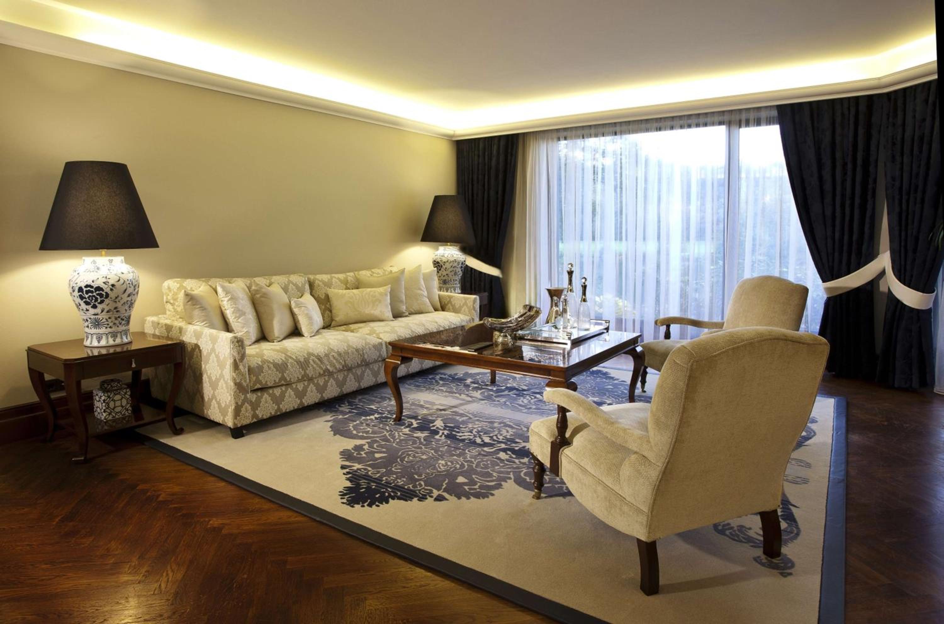 One-Bedroom Executive King Suite thumbnail 5