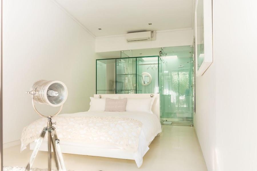 Luxury Queen Room