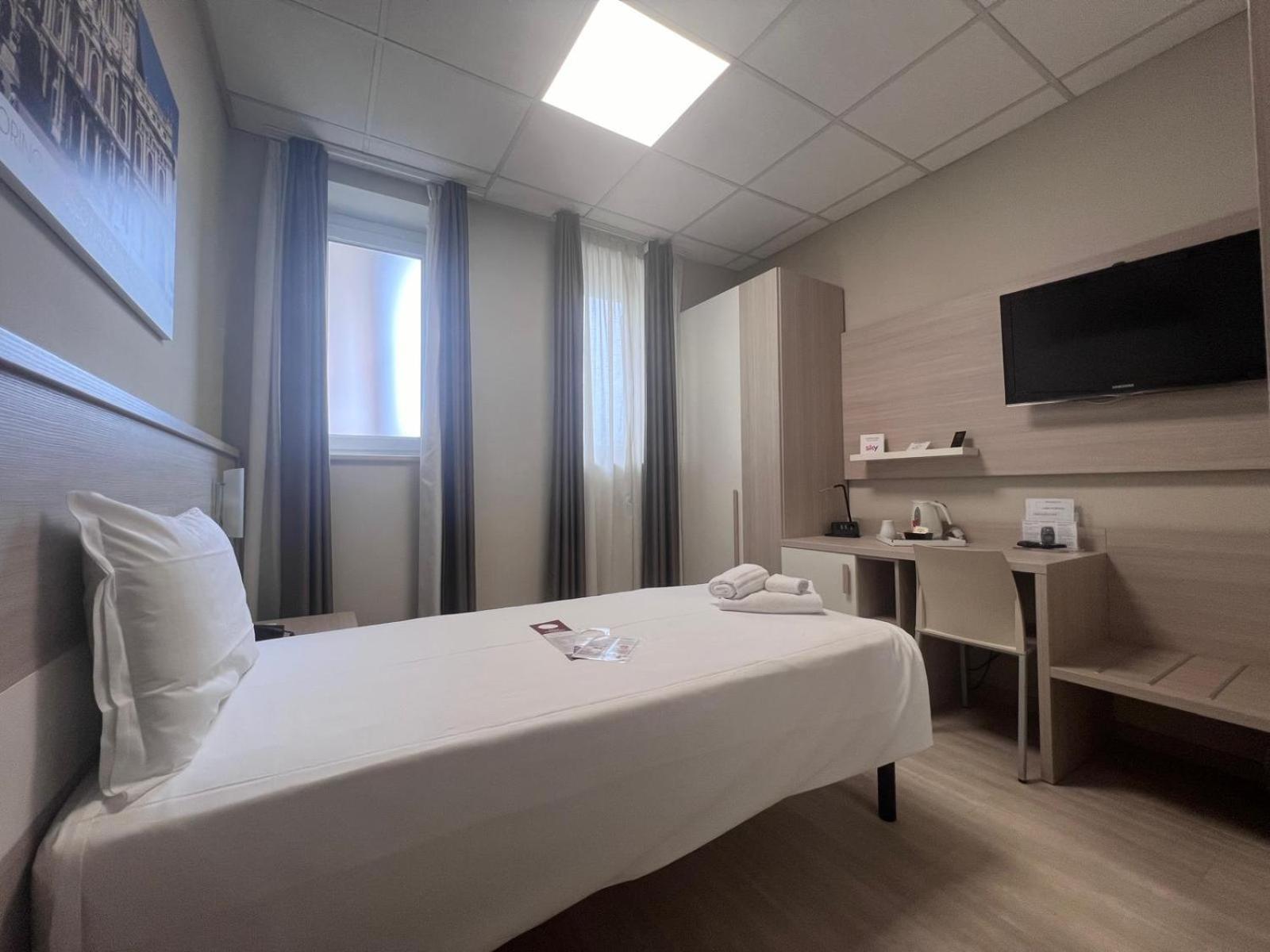 Single Room photo 2