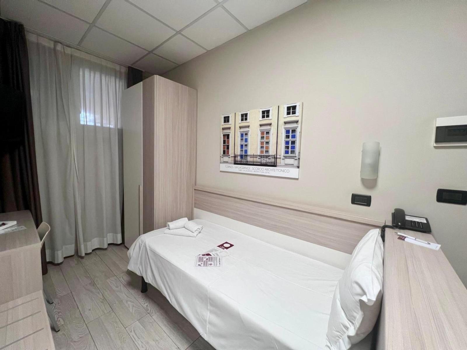 Single Room photo 3