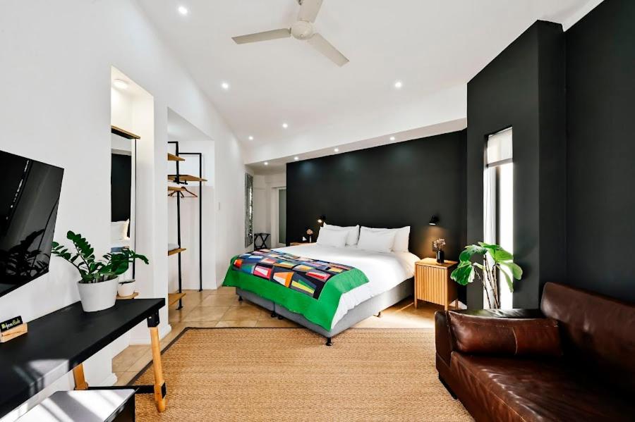 One-Bedroom Standard Apartment