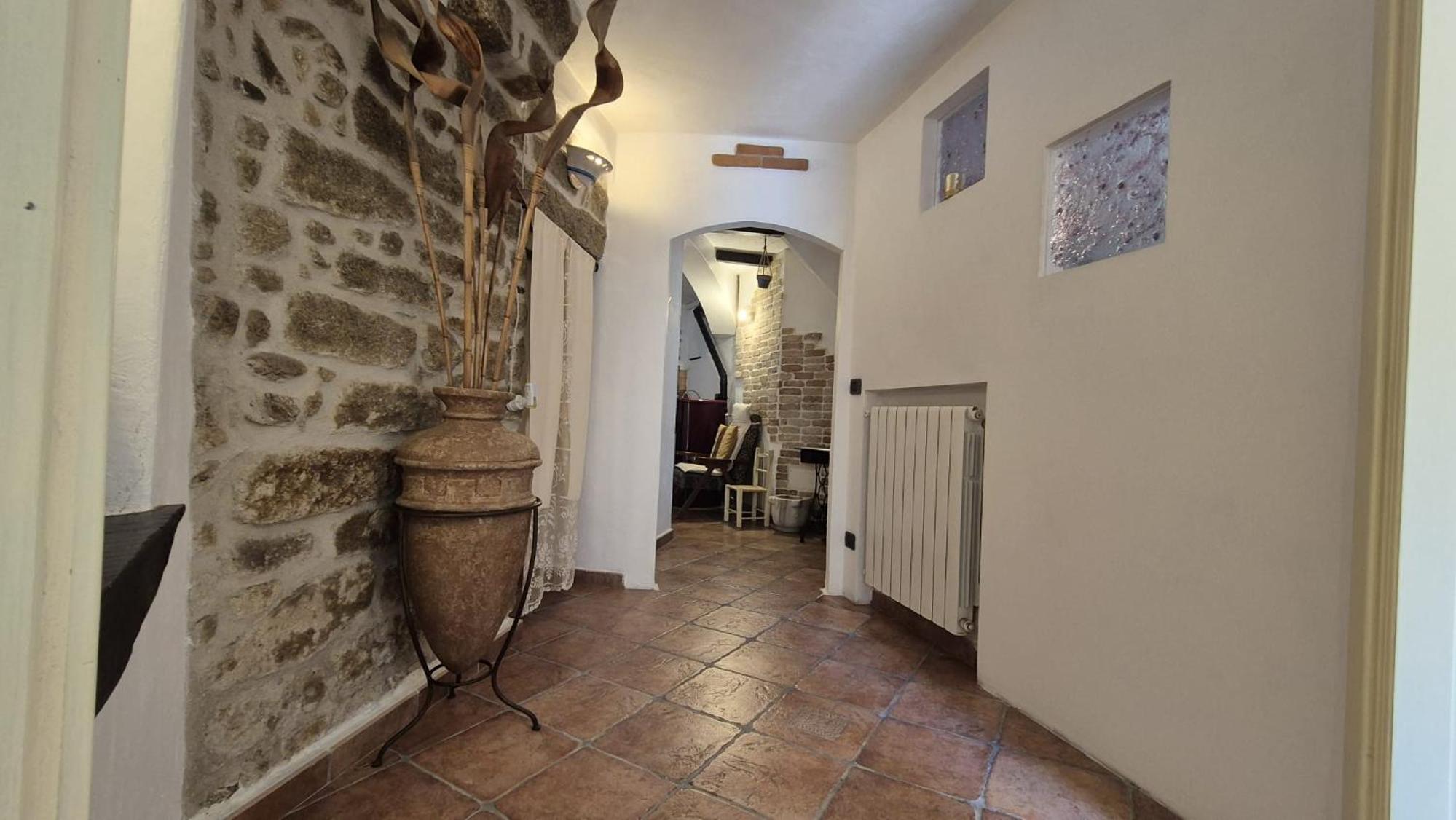 One-Bedroom House photo 2