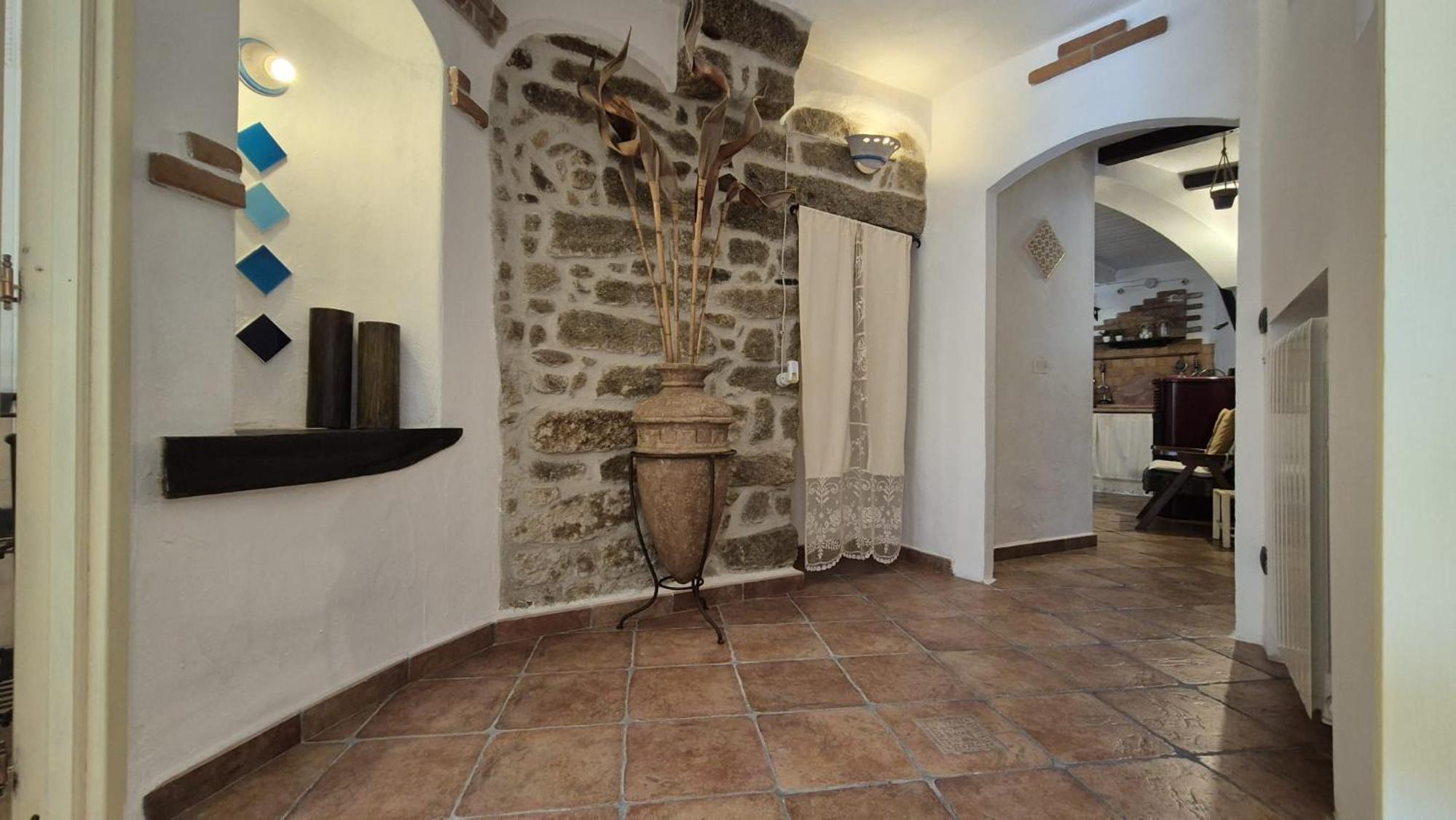 One-Bedroom House photo 3