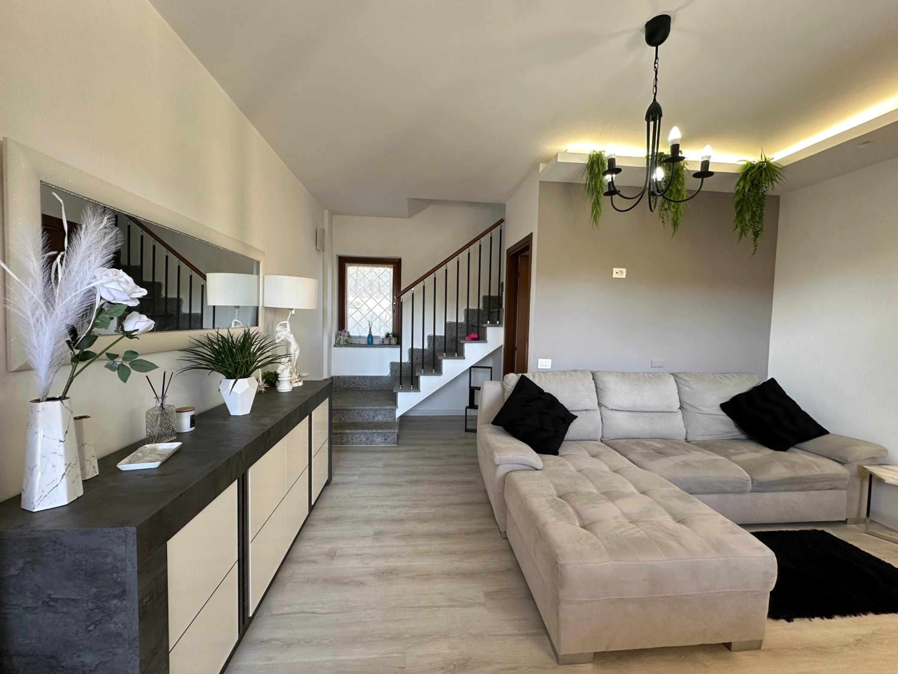 Two-Bedroom House photo 2