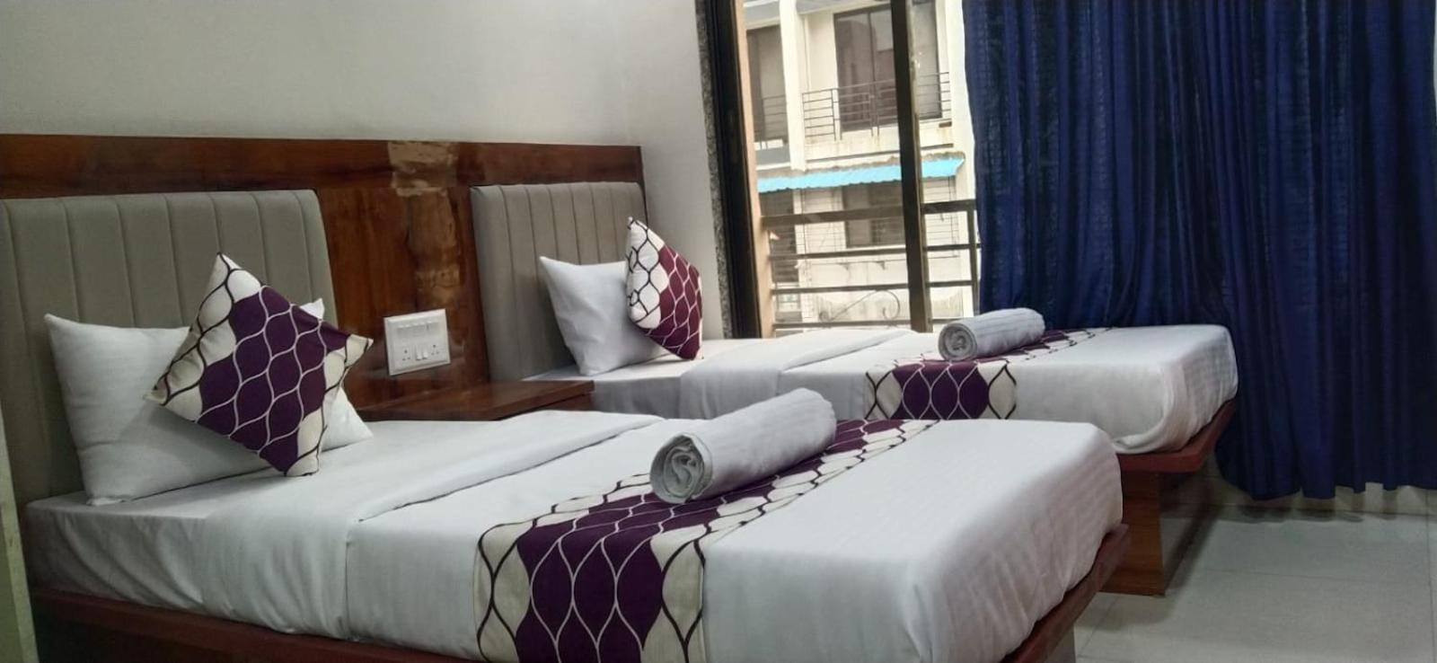 Deluxe Quadruple Room - Photo 3