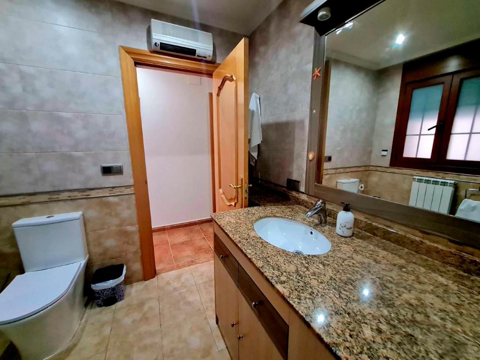 Three-Bedroom House photo 3