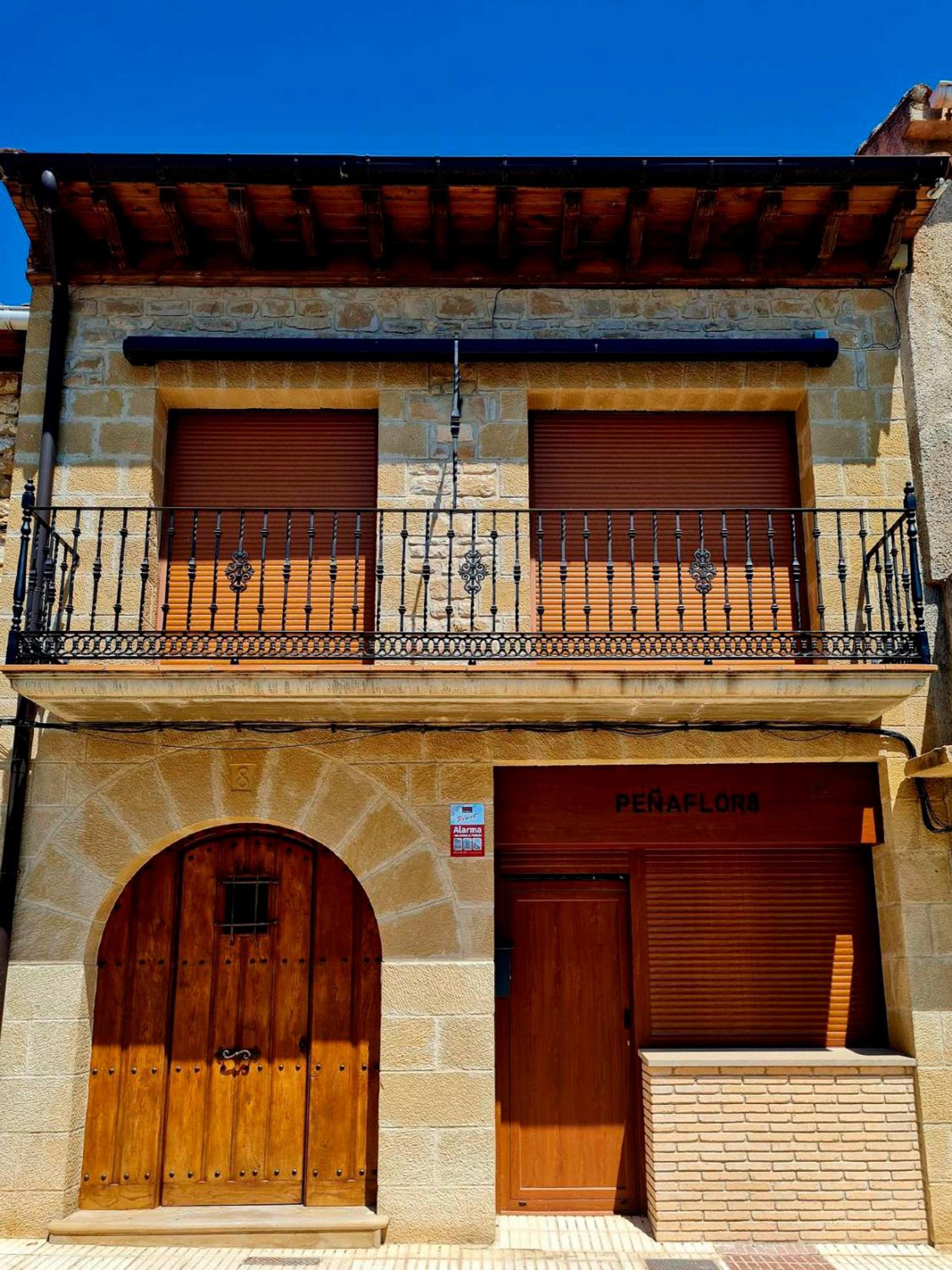 One-Bedroom House photo 2