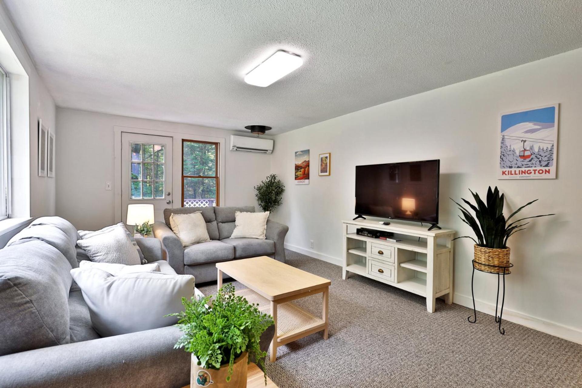 Two-Bedroom House photo 2