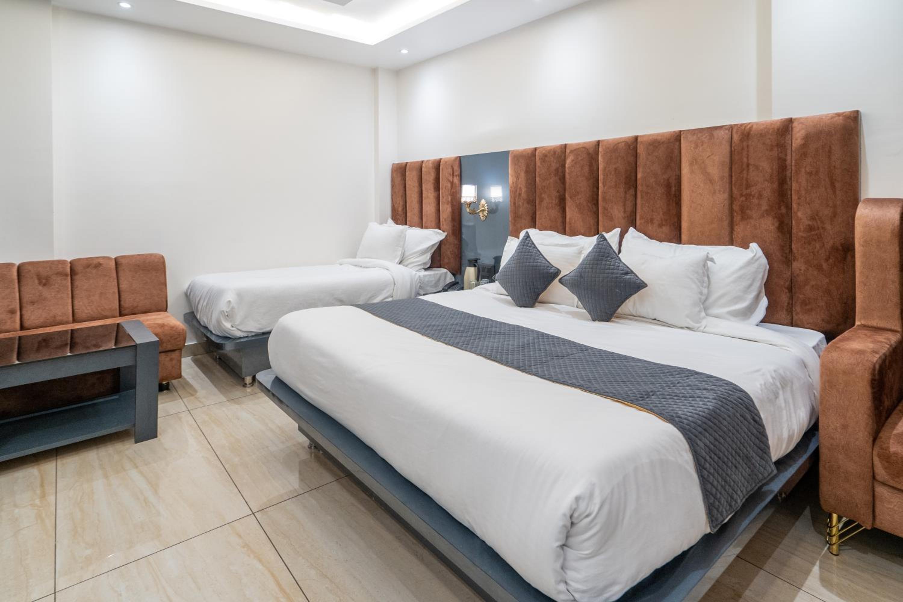 Deluxe Triple Room - Photo 8