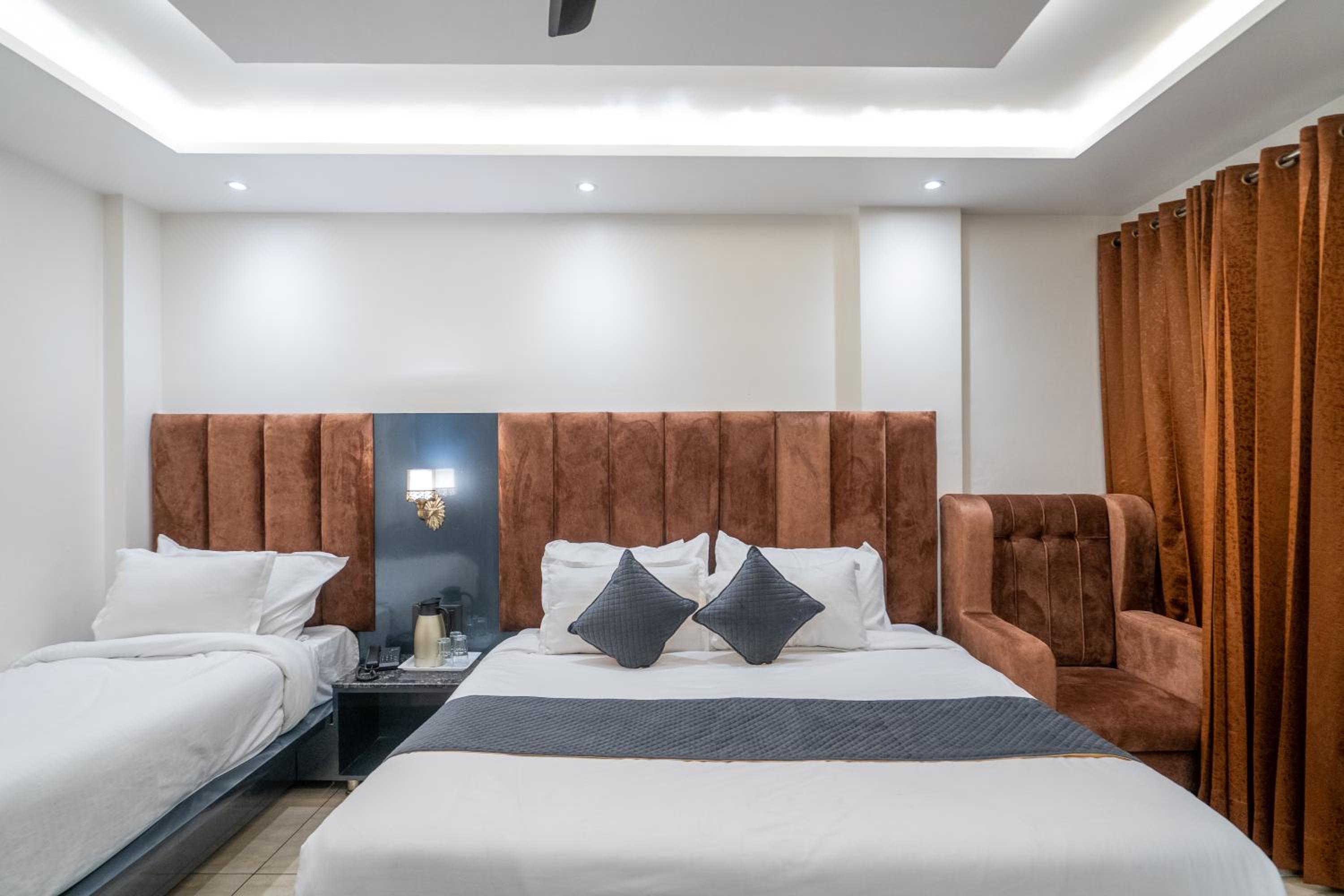 Deluxe Triple Room - Photo 5