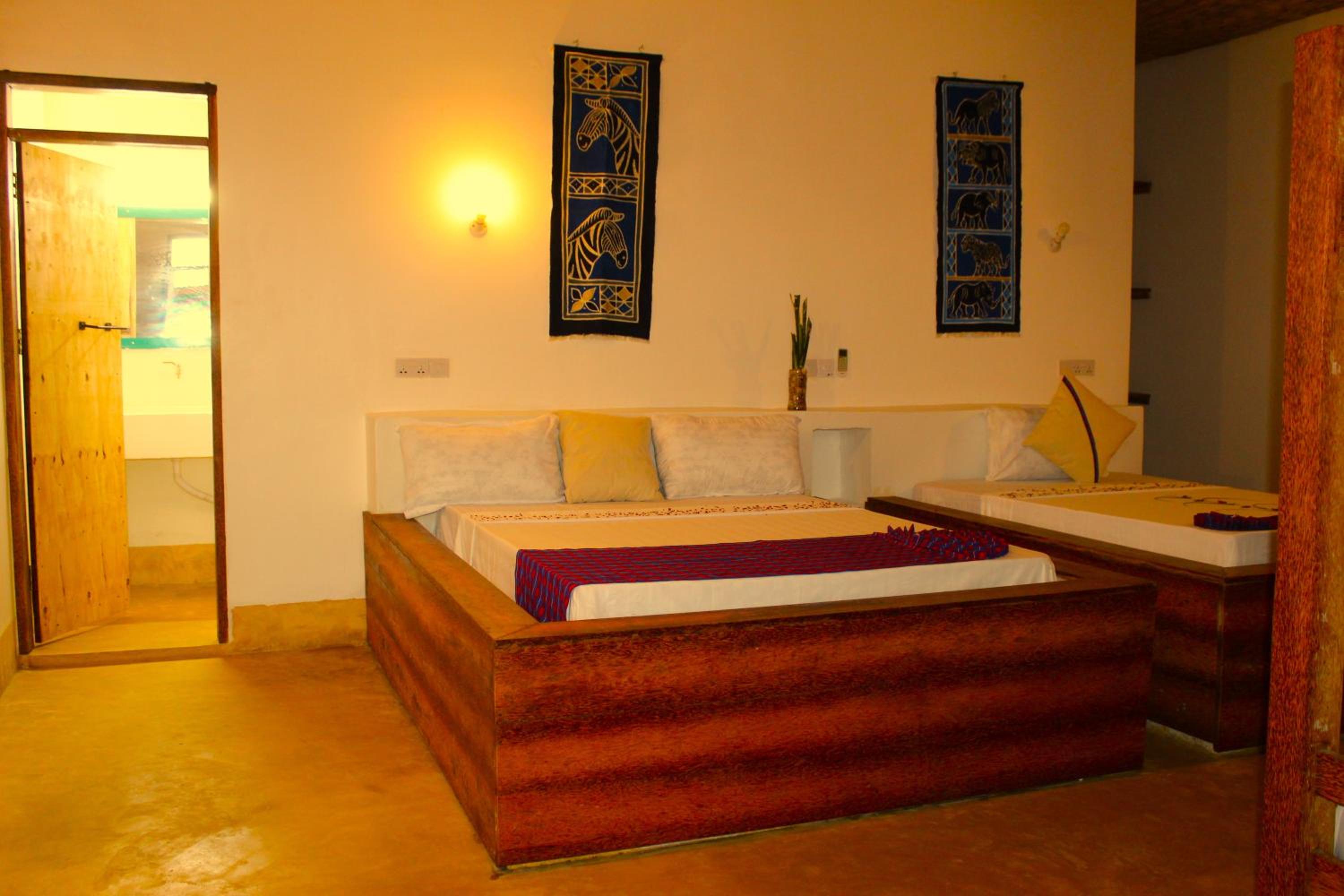 Bed In 6-Bed Mixed Dormitory Room