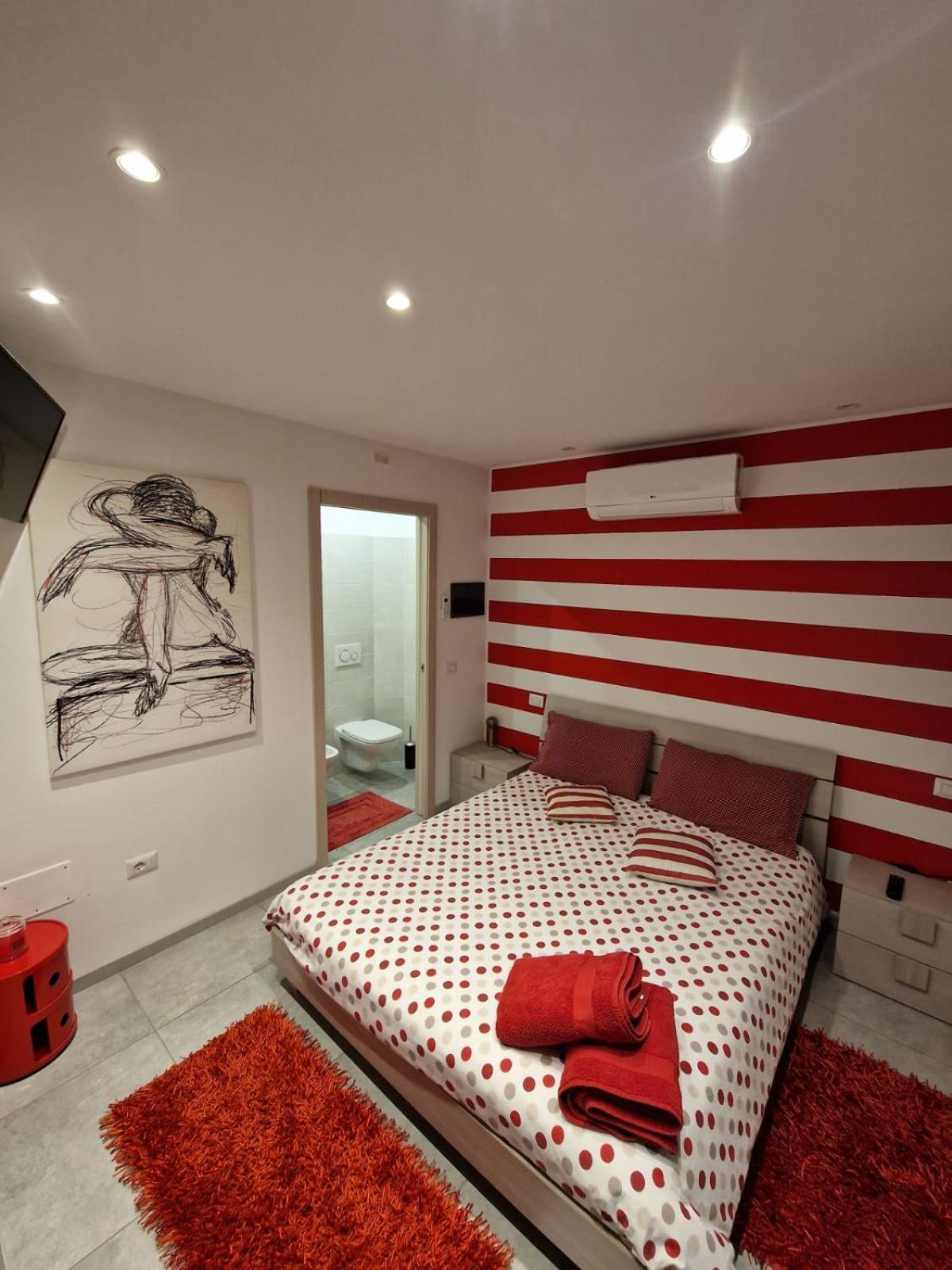Double Room with Private Bathroom photo 3