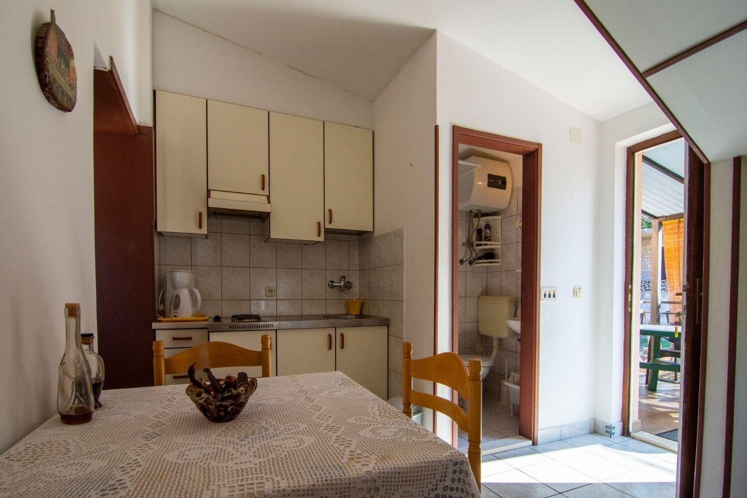 One-Bedroom Apartment photo 3