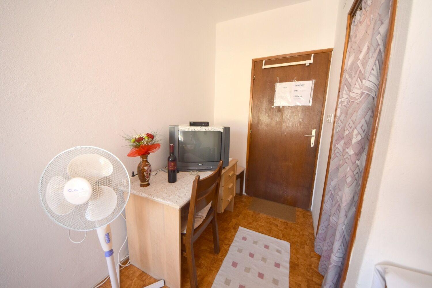 Double Room - First Floor photo 1