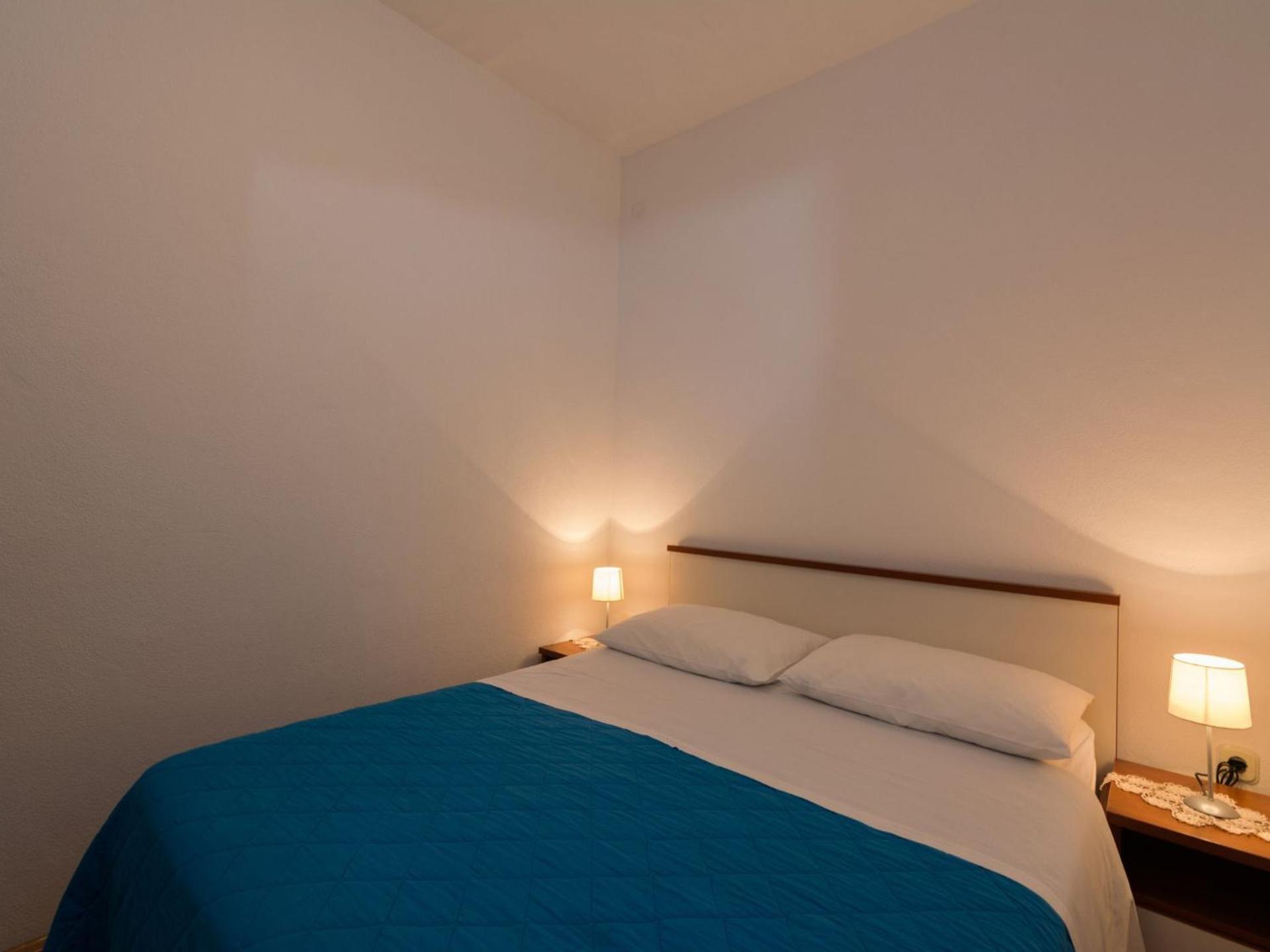 One-Bedroom Apartment with Terrace photo 1