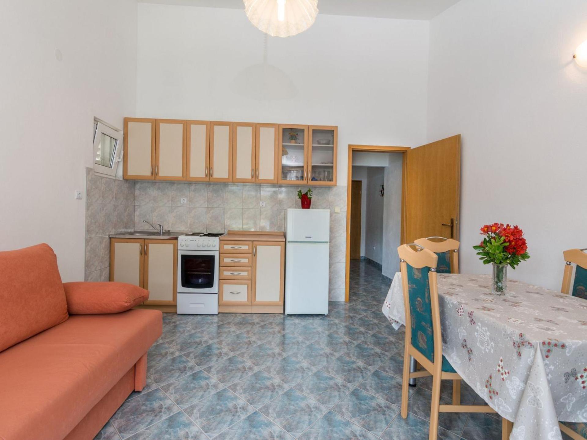 One-Bedroom apartment Standard photo 2
