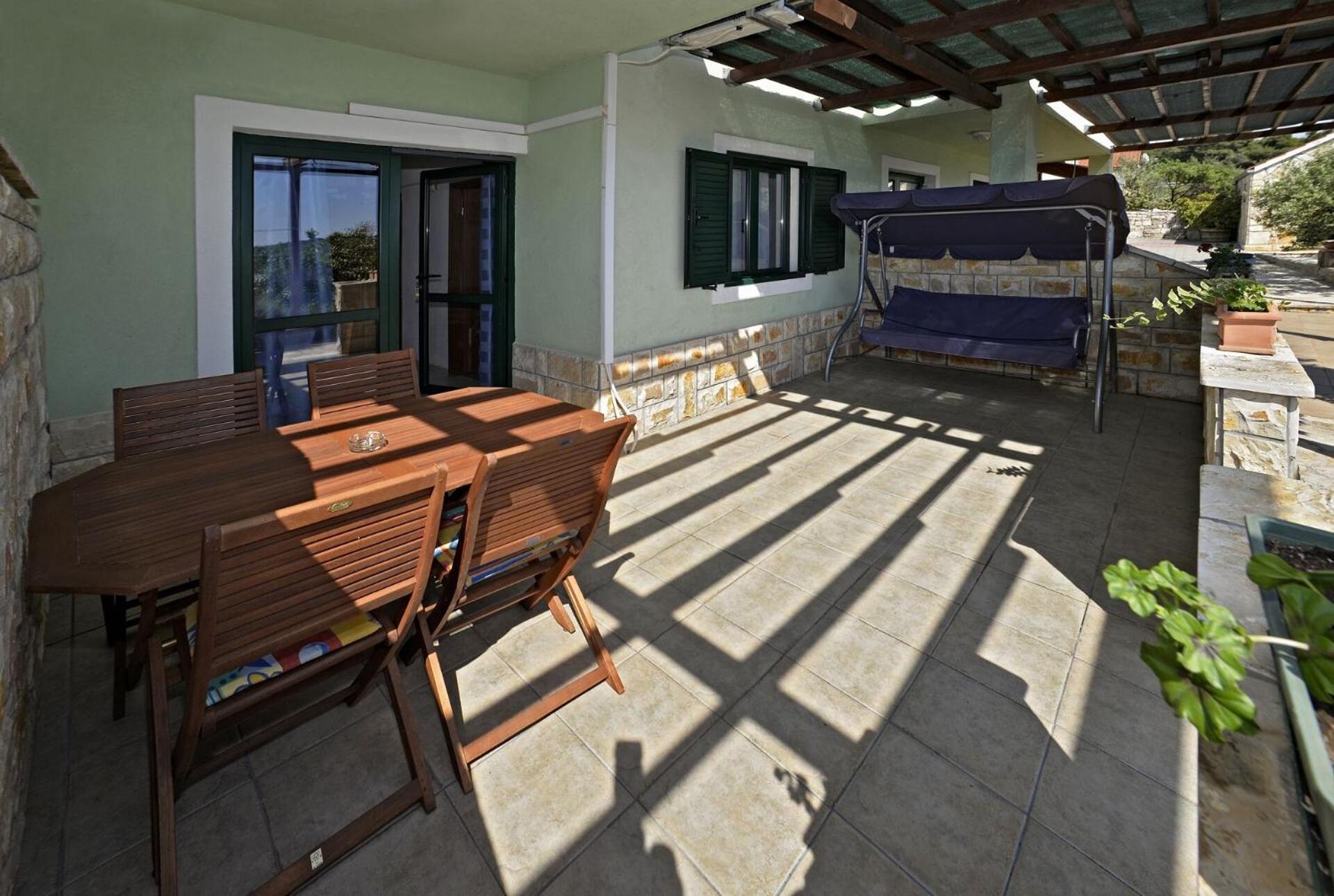Two-Bedroom Apartment with Terrace photo 2