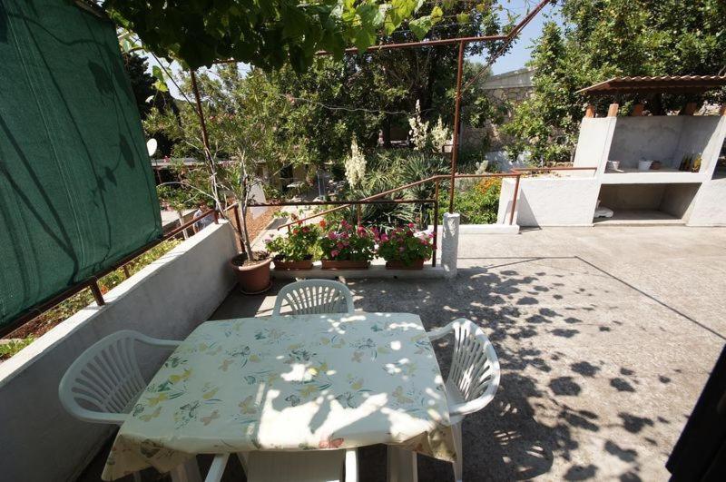 One-Bedroom Vacation Home photo 2