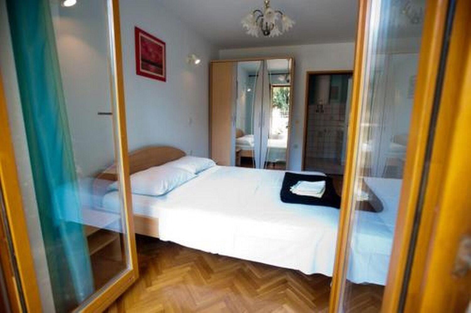 One-Bedroom Apartment with Terrace