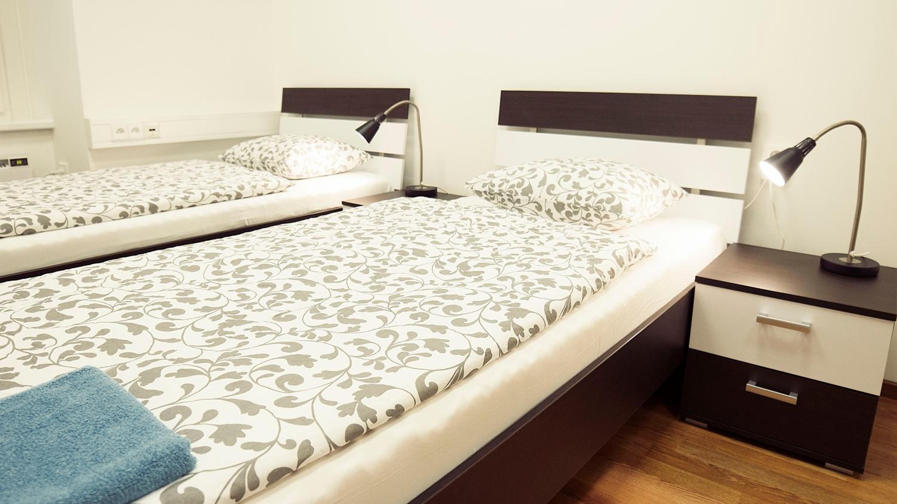 Standard Twin Room with Shared Bathroom photo 3