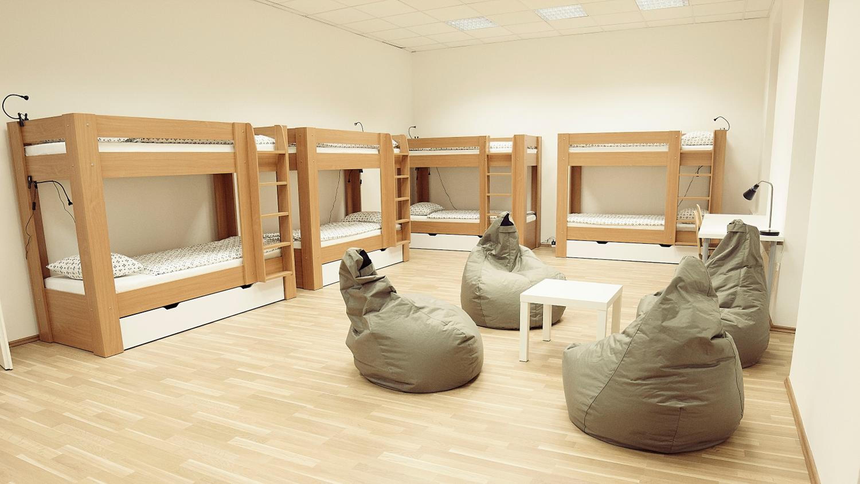 Bed in 8-Bed Mixed Dormitory Room photo 3