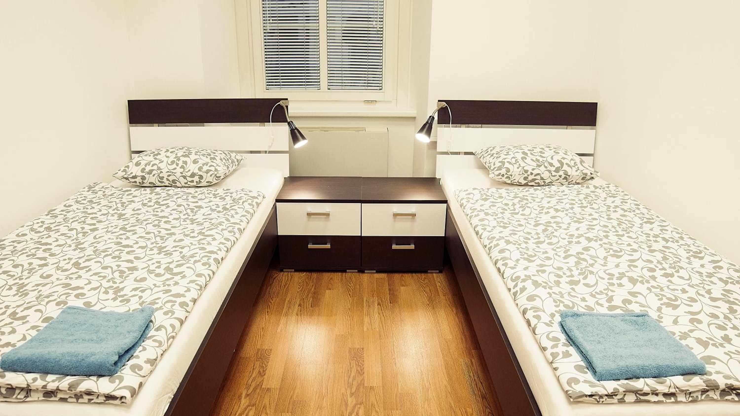 Standard Twin Room with Shared Bathroom photo 1