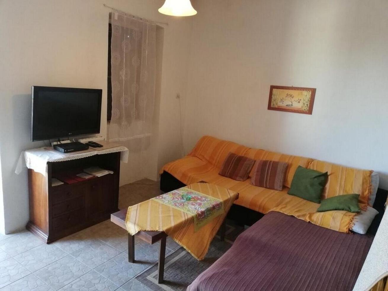 Two-Bedroom Holiday Home photo 3