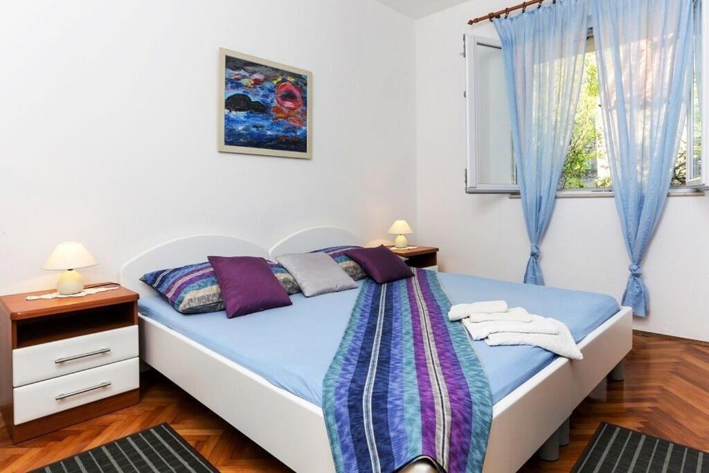 Five-Bedroom Holiday Home photo 1