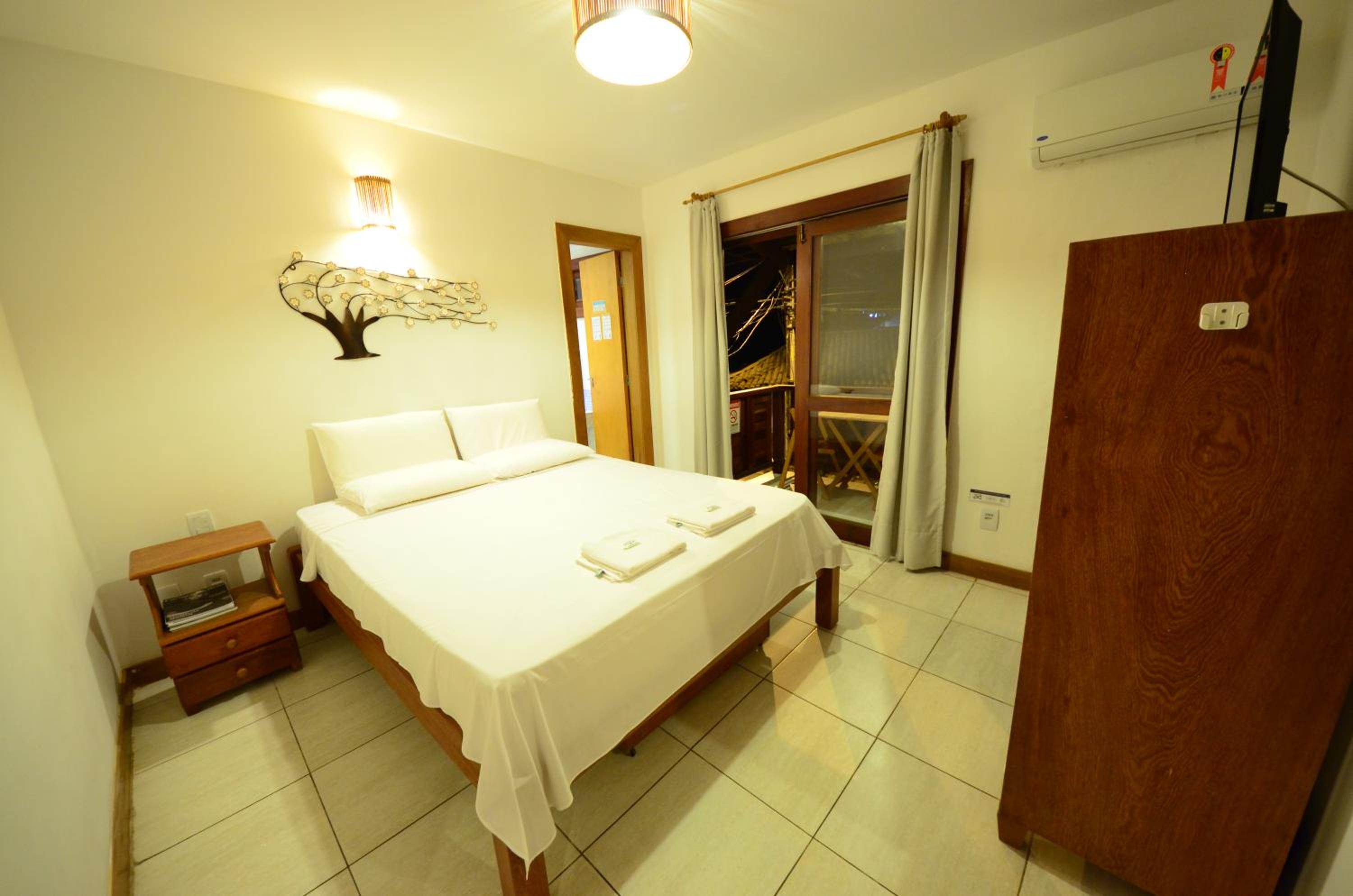 Double Room with Balcony - Photo 1