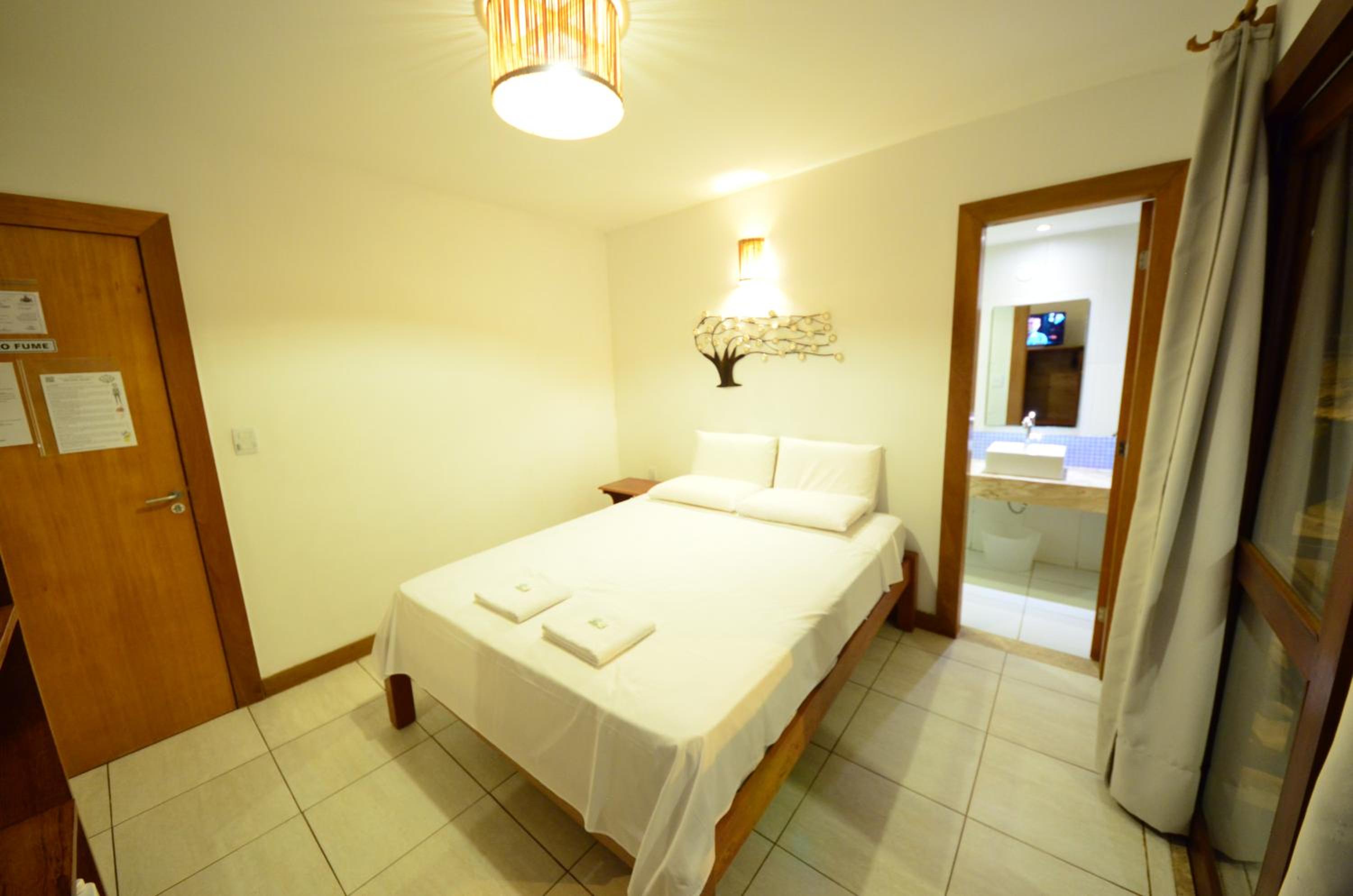 Double Room with Balcony - Photo 3