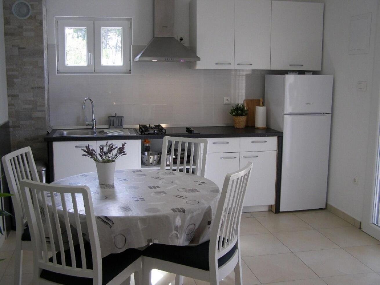 Three-Bedroom Vacation Home photo 2