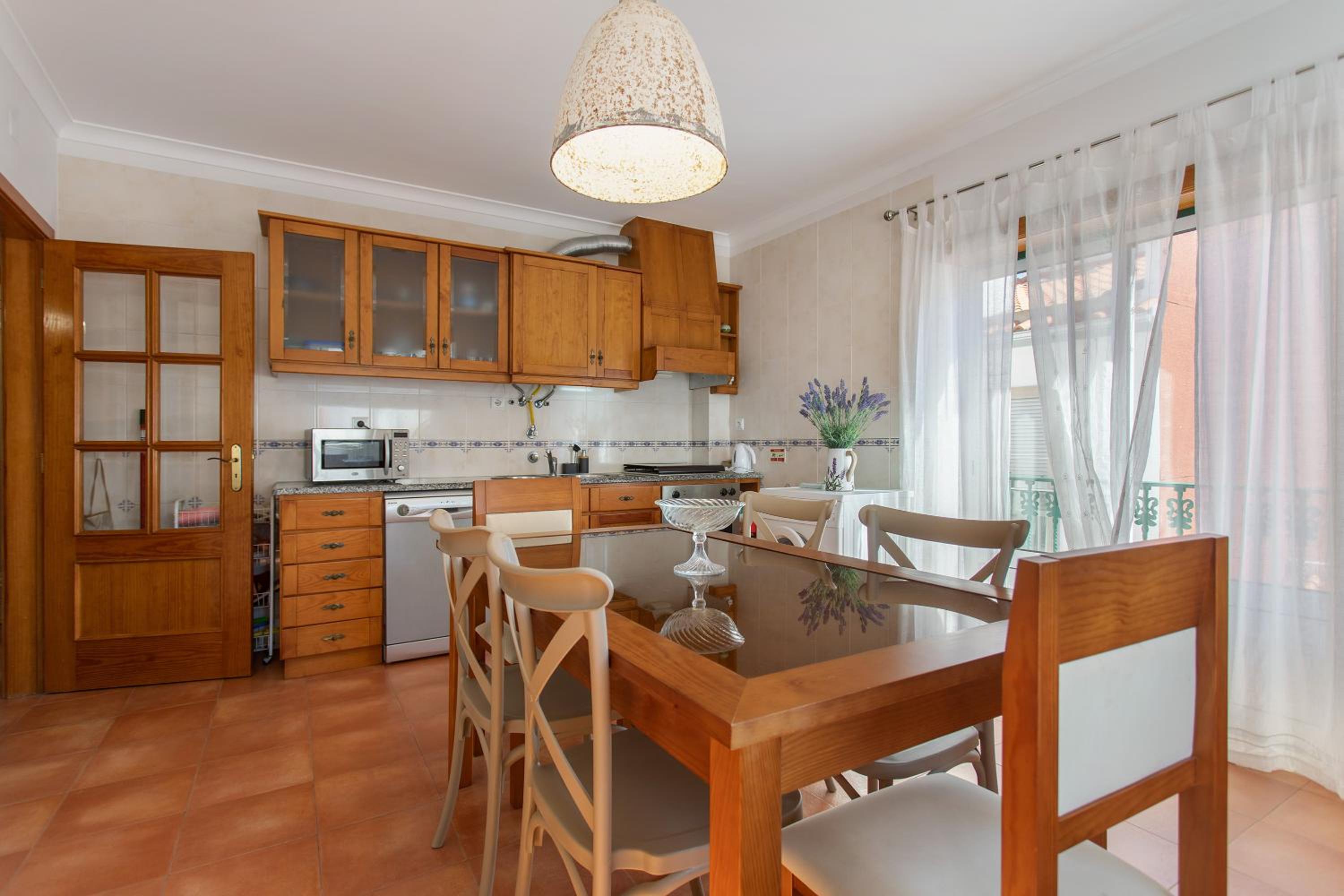 Three-Bedroom Premium Apartment with Balcony photo 2