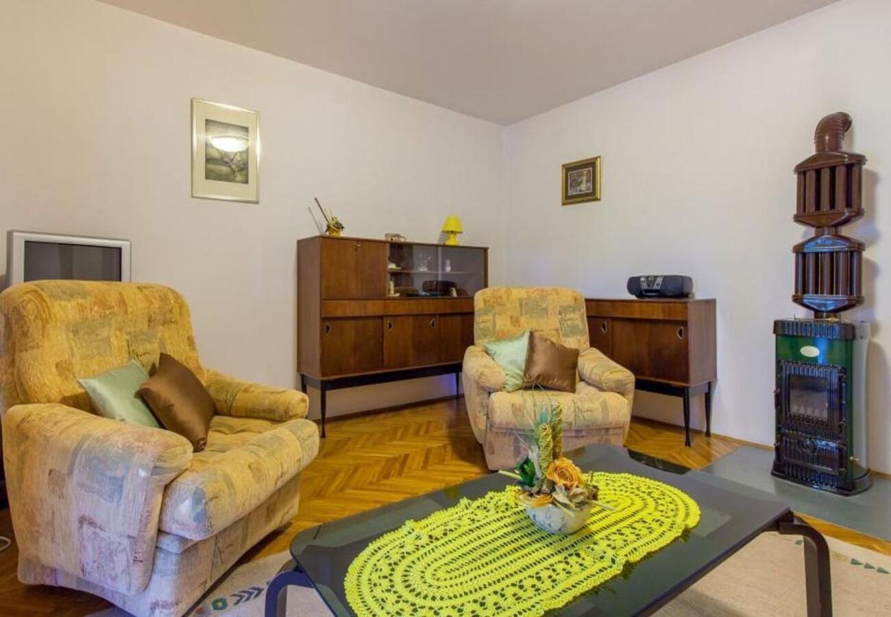 Three-Bedroom Vacation Home 