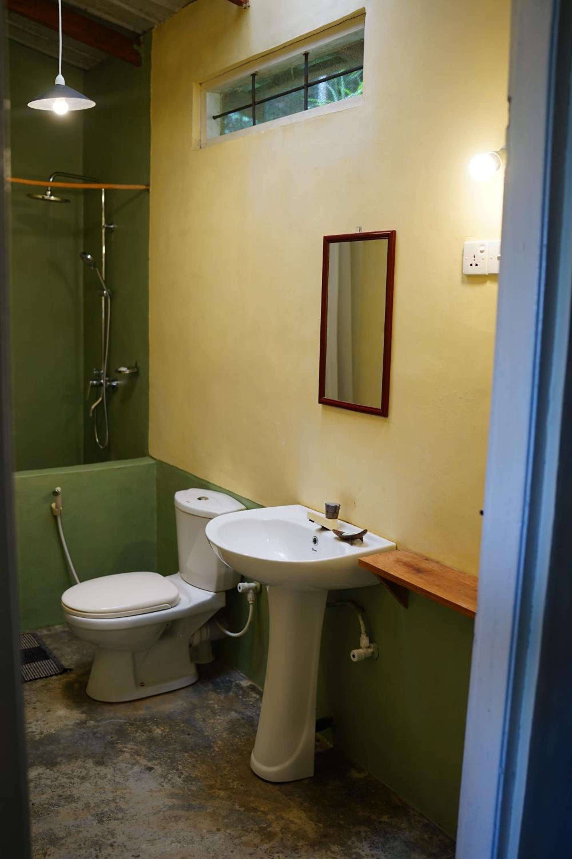 Deluxe Double Room with Balcony photo 2