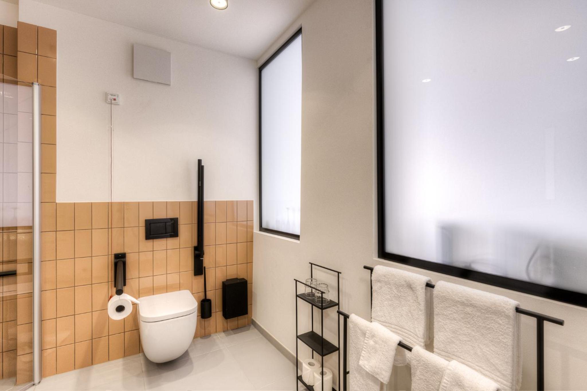 Studio Apartment photo 2