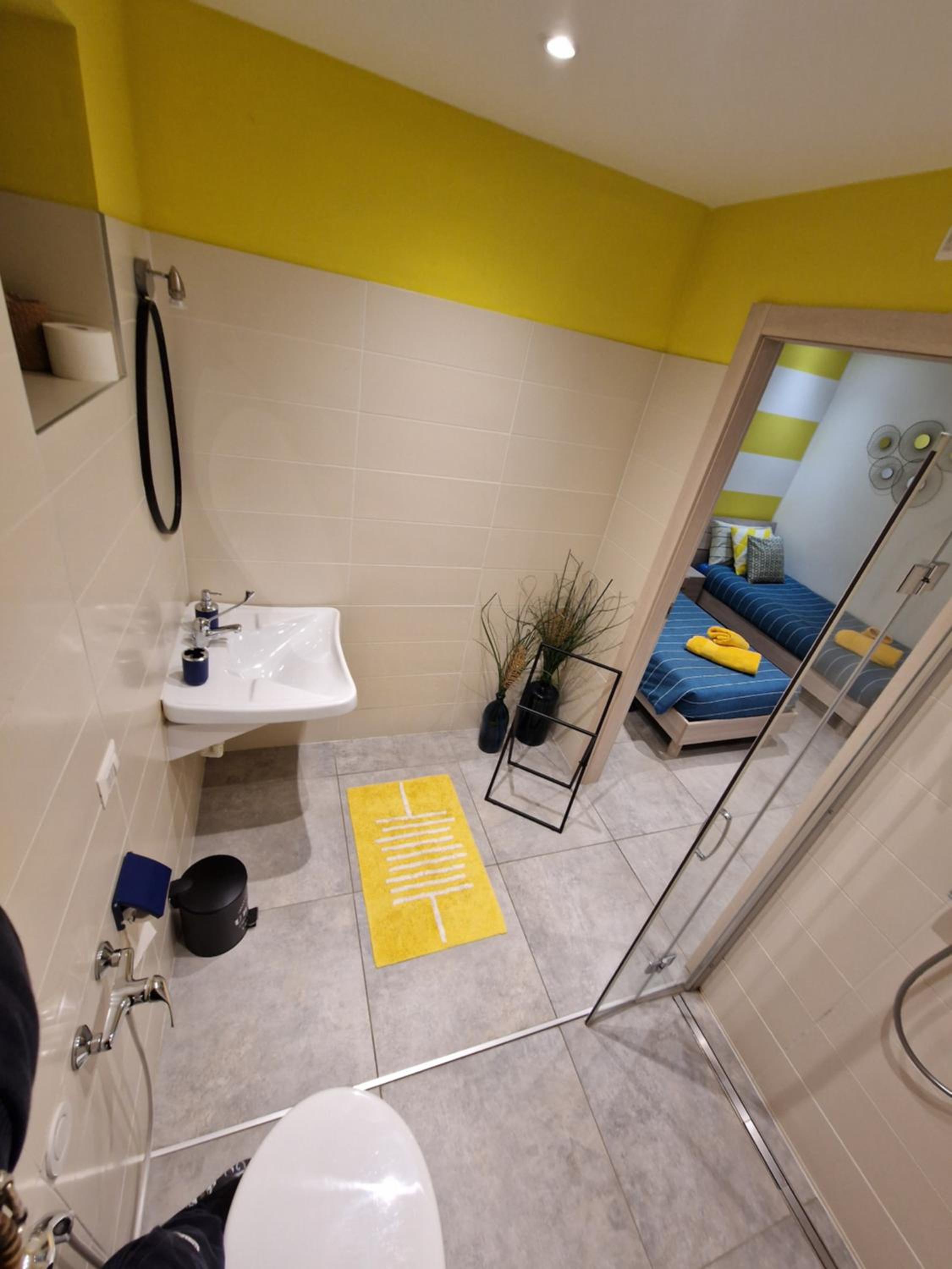 Triple Room with Private Bathroom photo 3