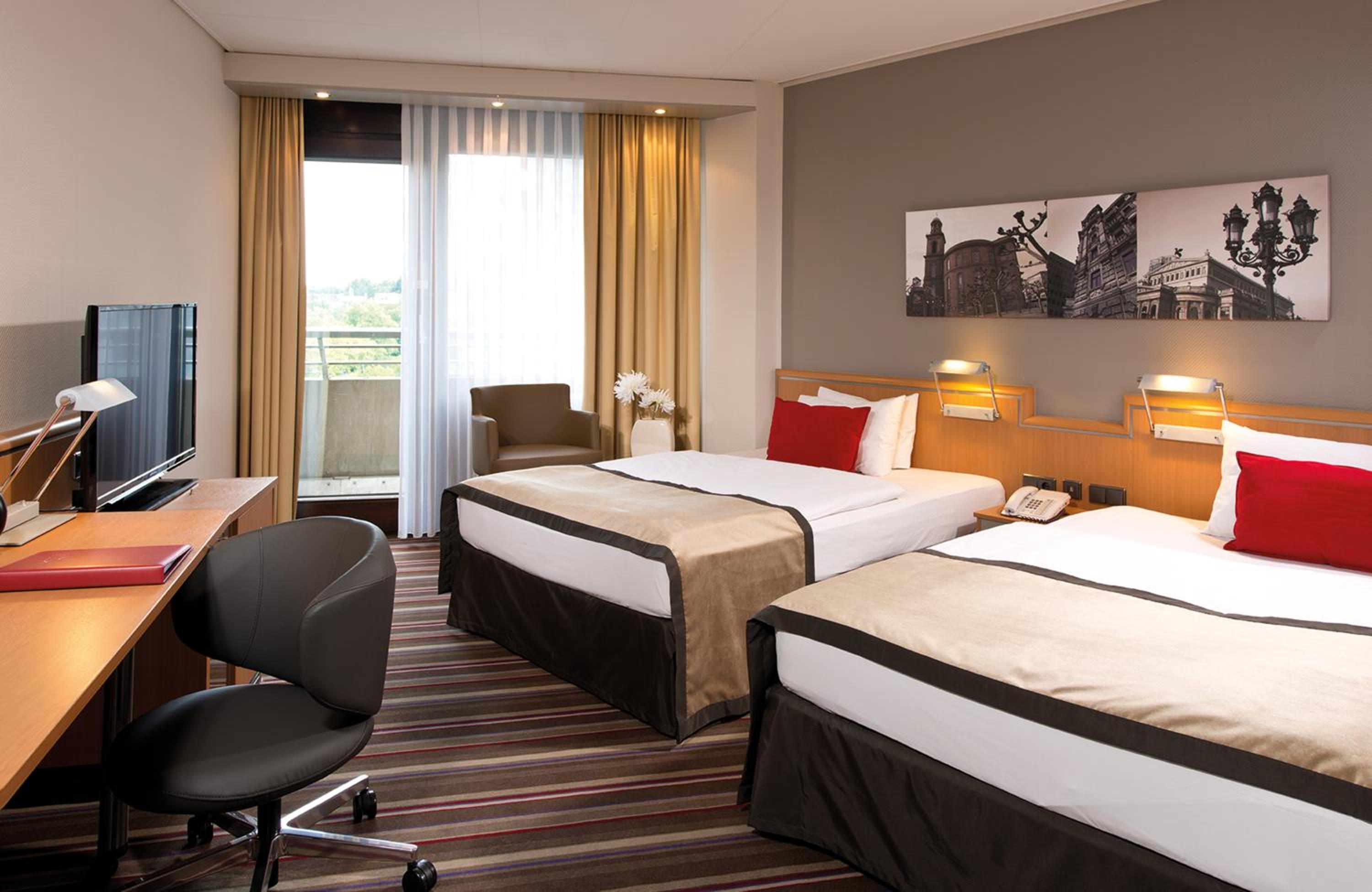 Executive Quadruple Room photo 1