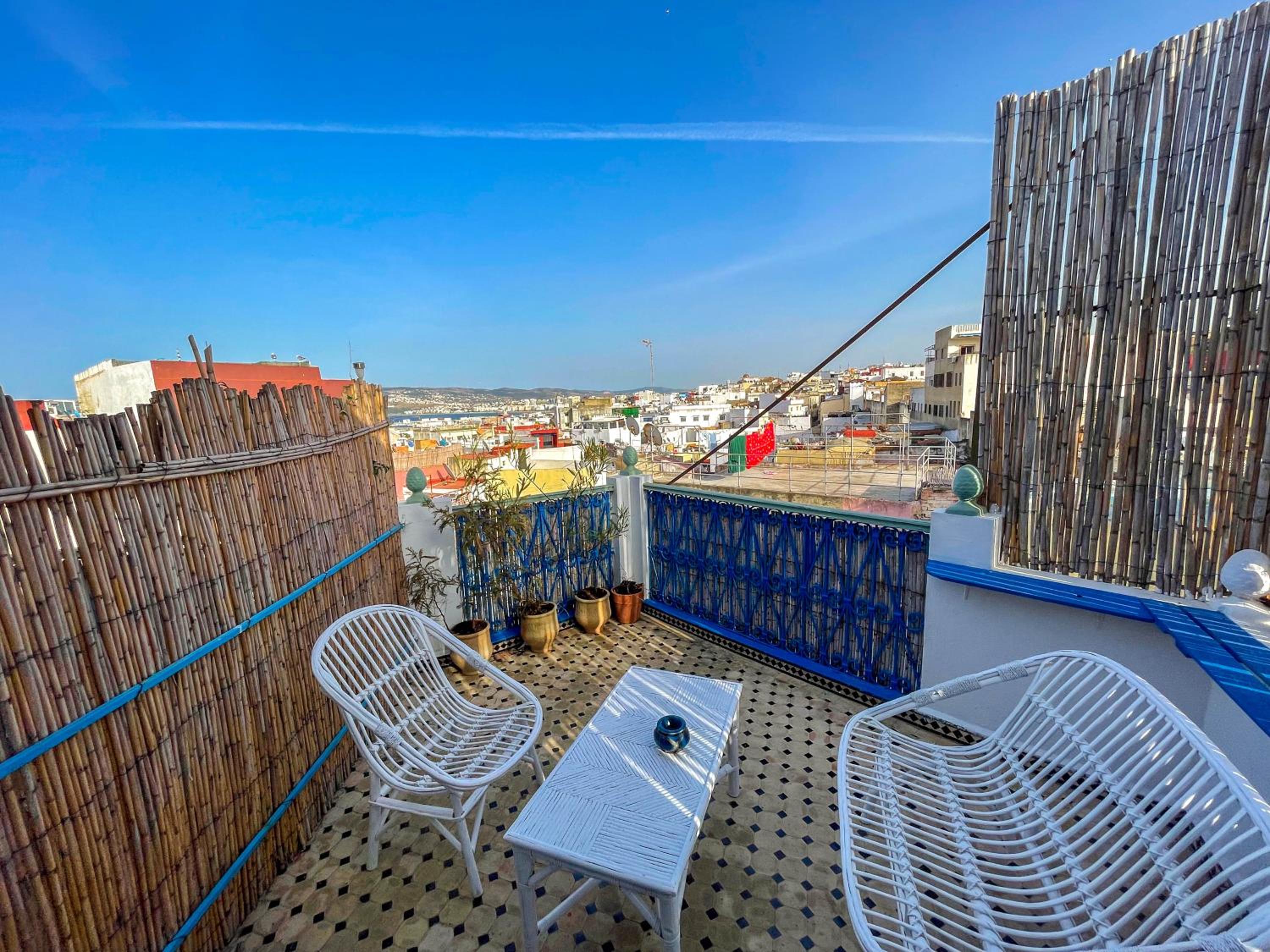 Deluxe Double Room with Balcony and Sea View - Photo 7