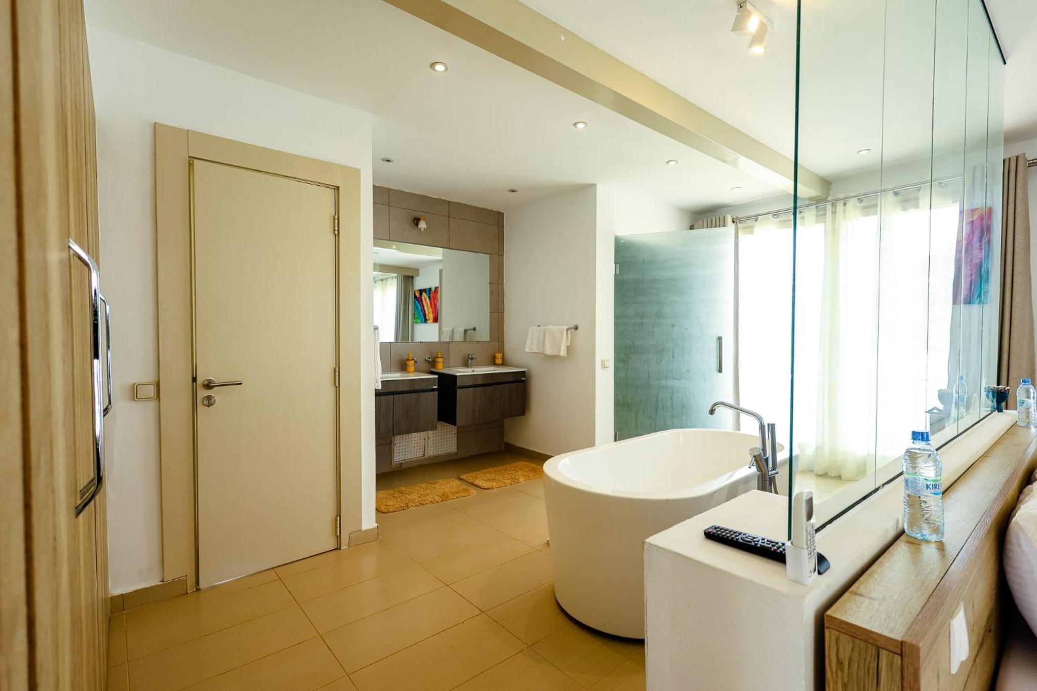Suite With Lake View photo 2