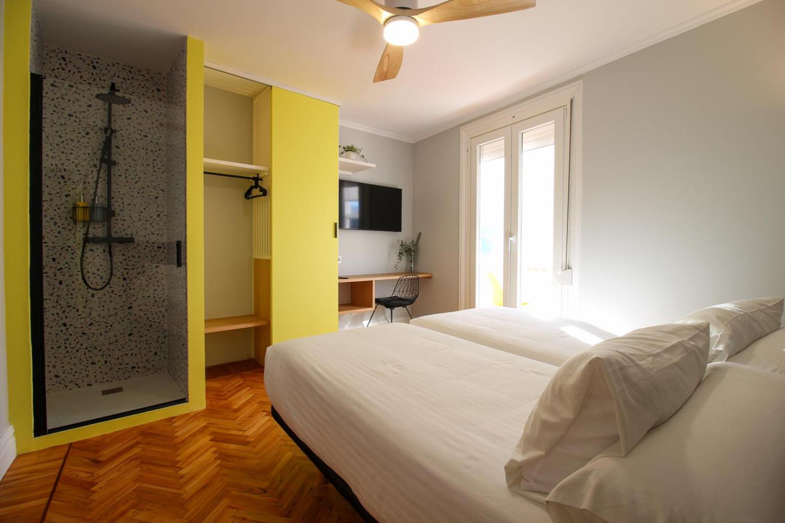 Twin Room with Shower photo 2