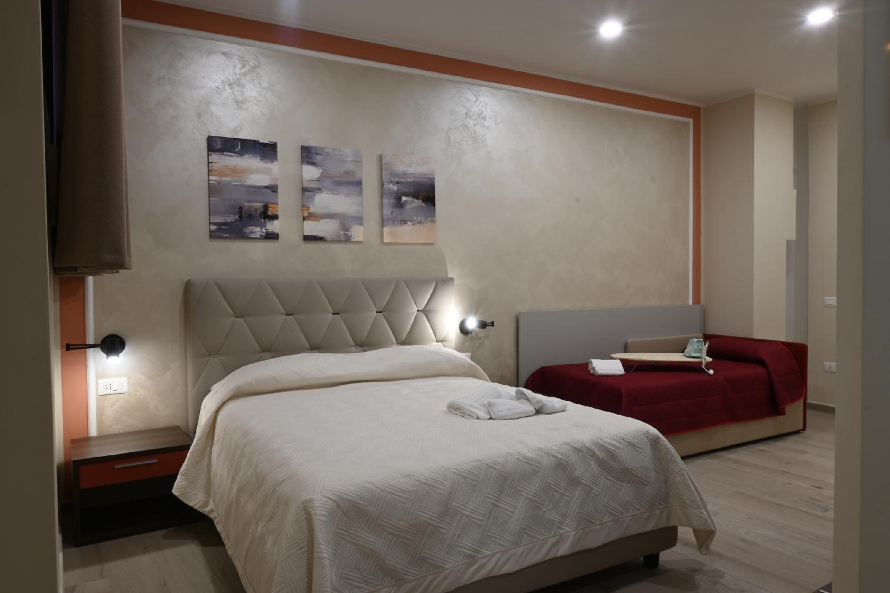 Large Double or Twin Room