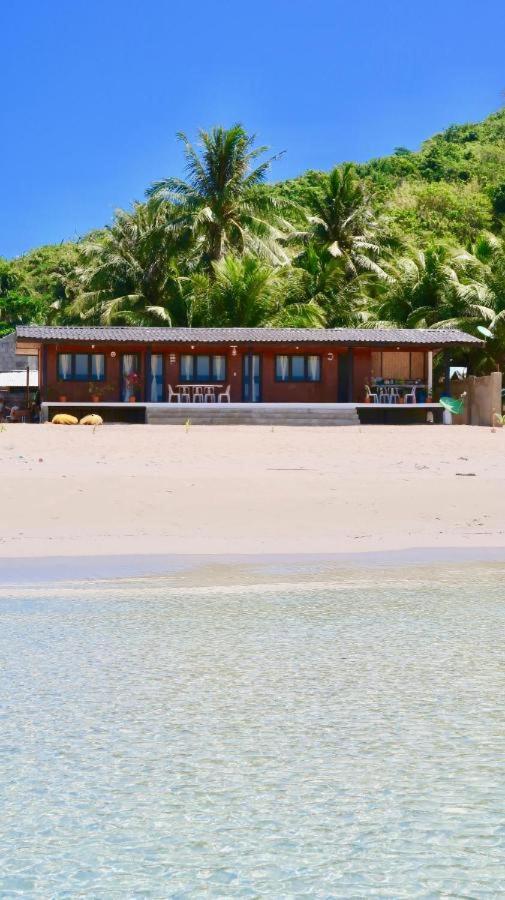Villa - Beach Front - Photo 10