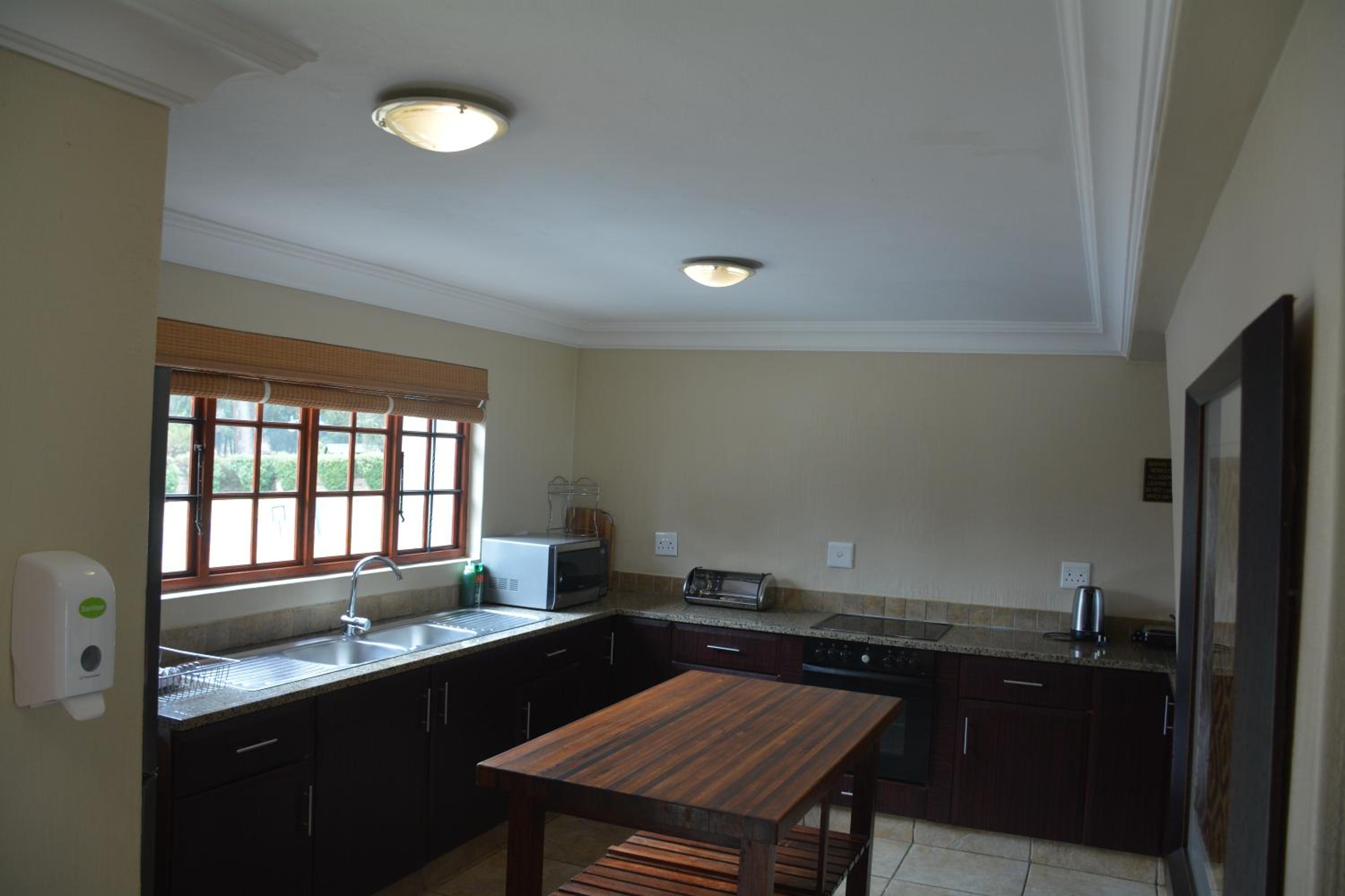 Self-Catering Chalet photo 2