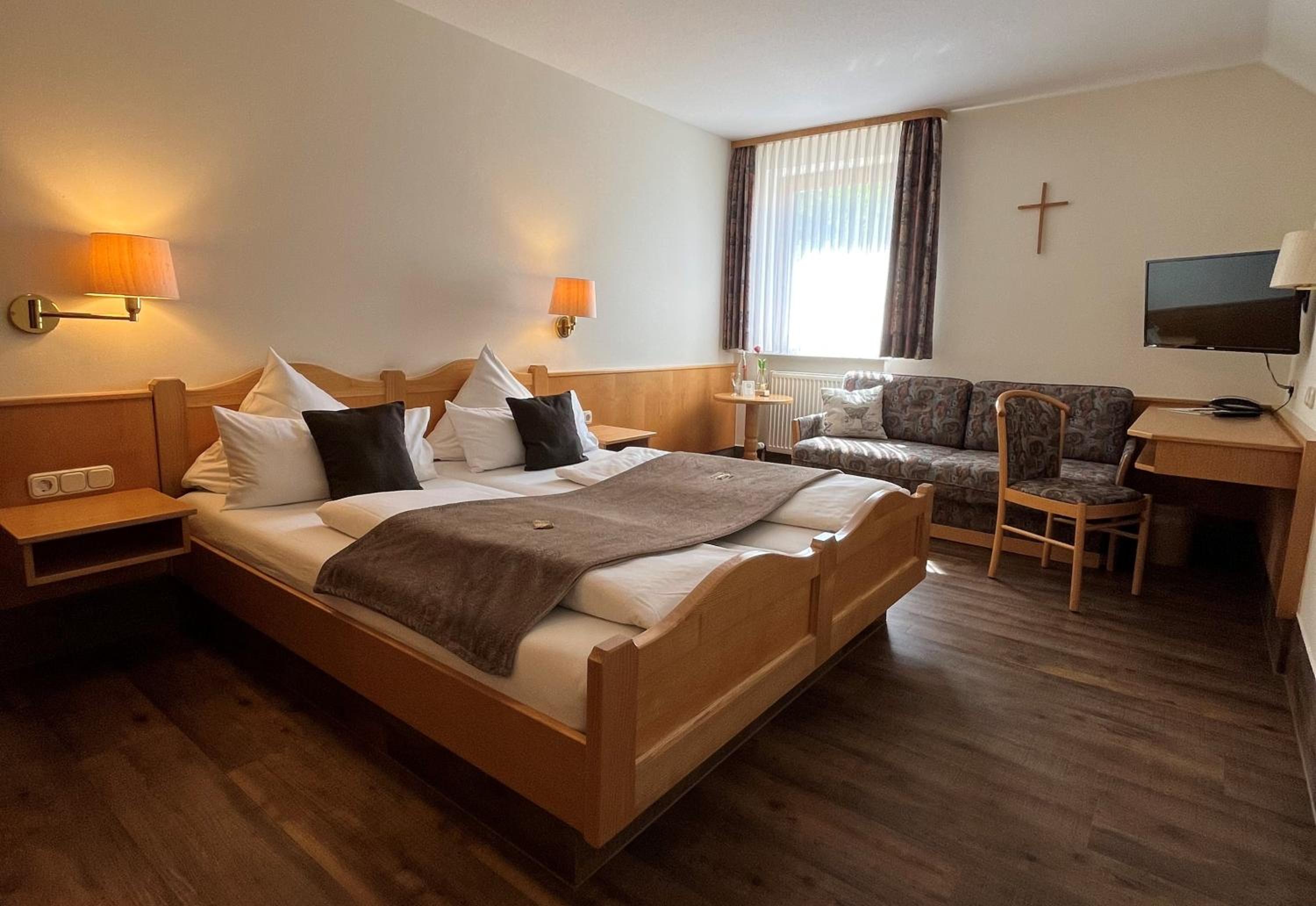 Double Room - Photo 4