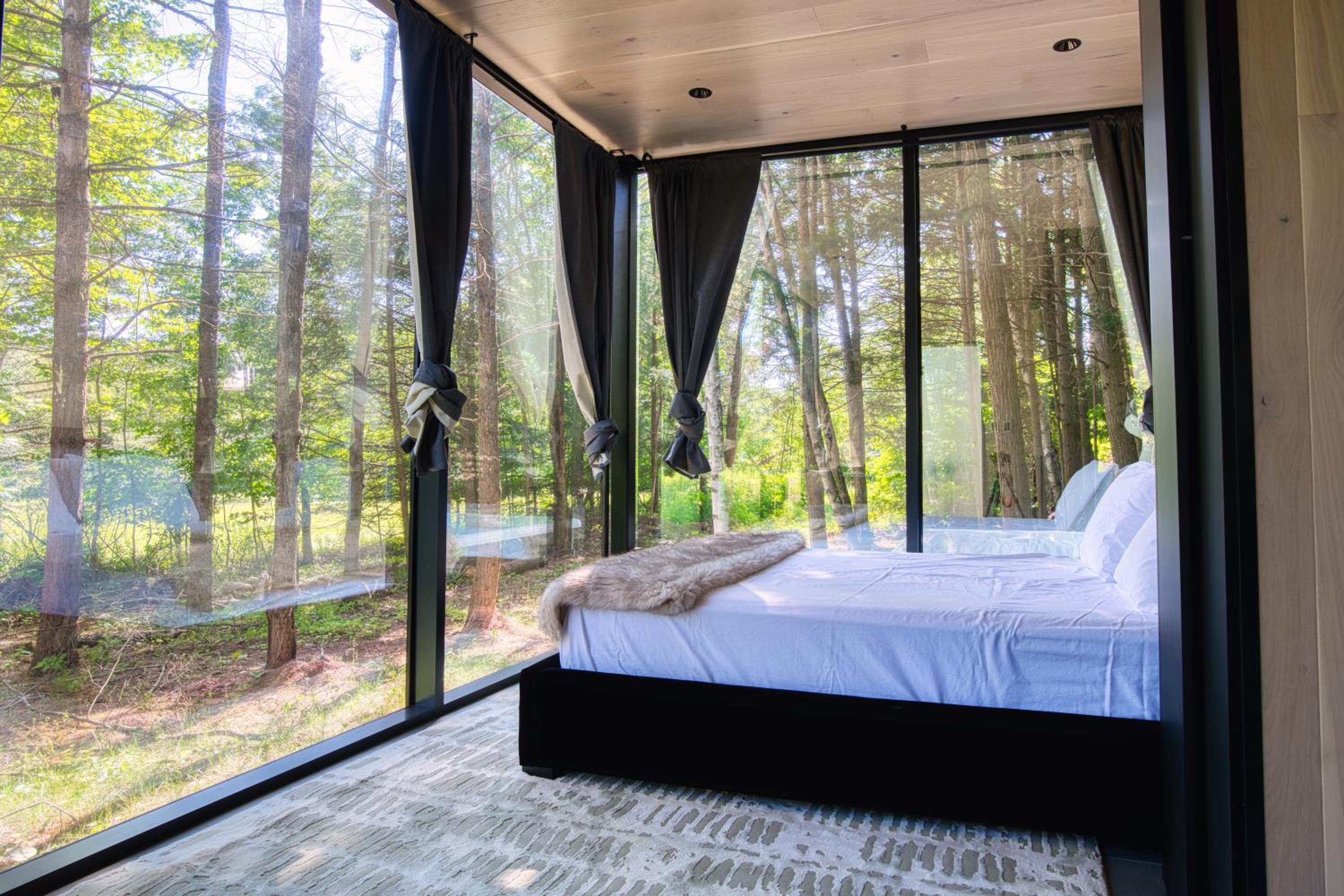 Deluxe Bungalow with Garden View