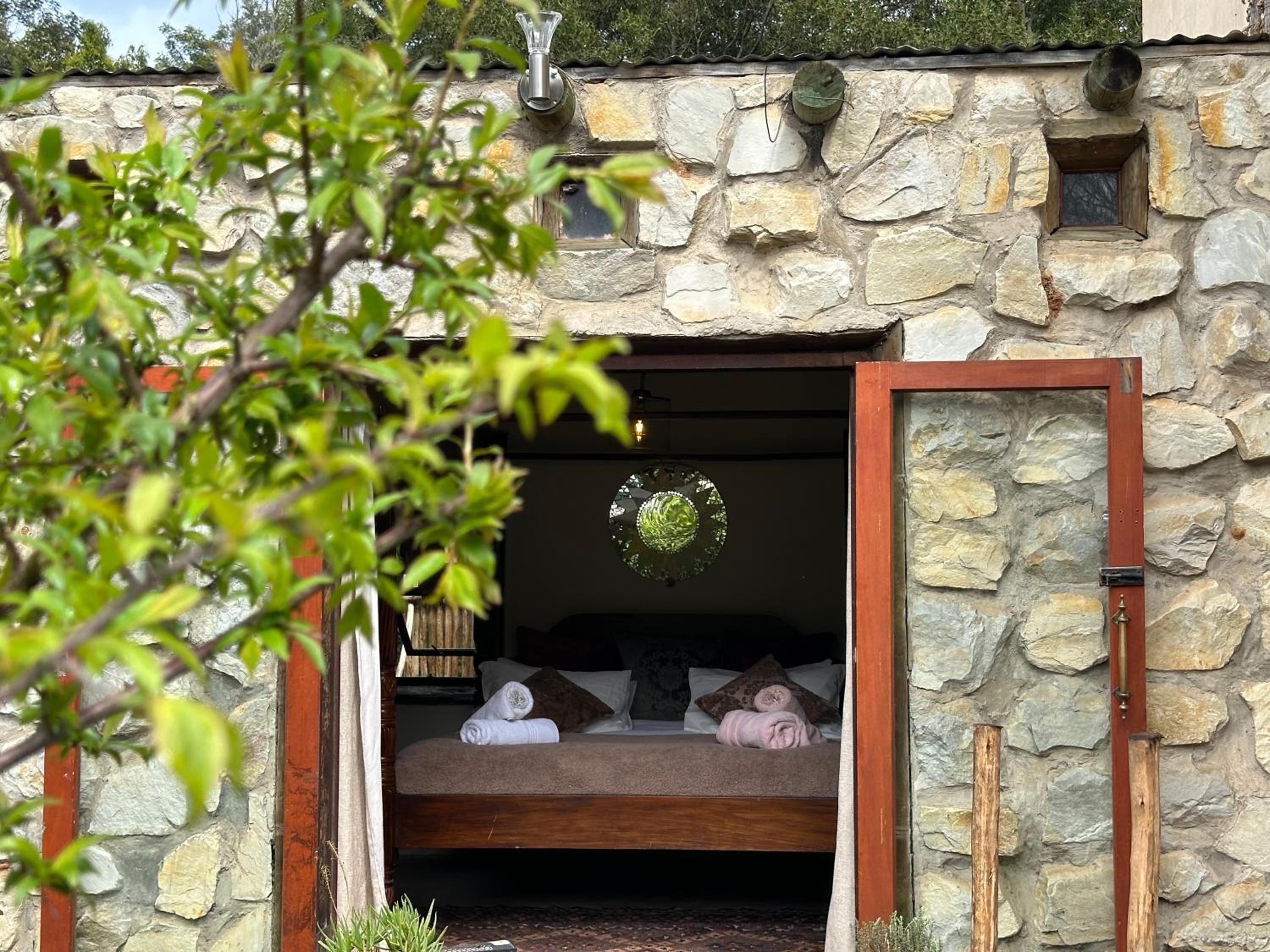 One-Bedroom Apartment - Photo 14